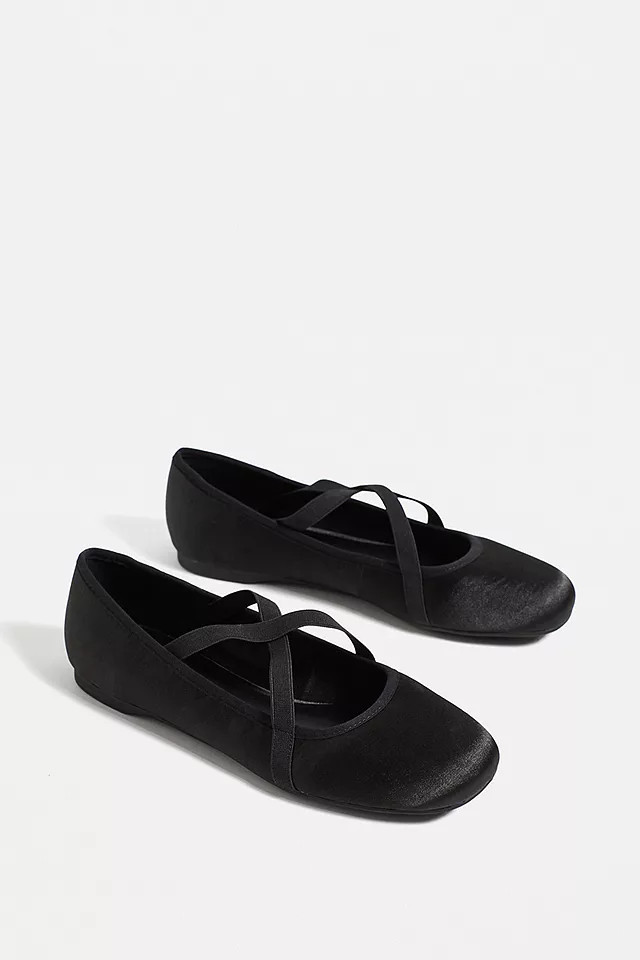 UO Black Hallie ballet Shoes  | Urban Outfitters (EU)