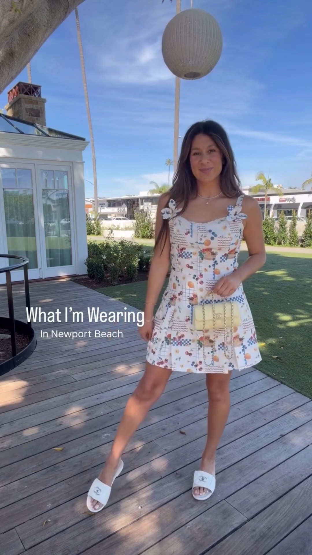 New Dress find and loving it!!! 💛☀️

So comfortable and runs true to size. Paired it with a fun @chanelofficial purse and sandals! #HelloSpring 🌸

#SpringDress 
#SpringFashion 
#NewportBeachFashion 



#LTKootd #LTKSeasonal #LTKTravel