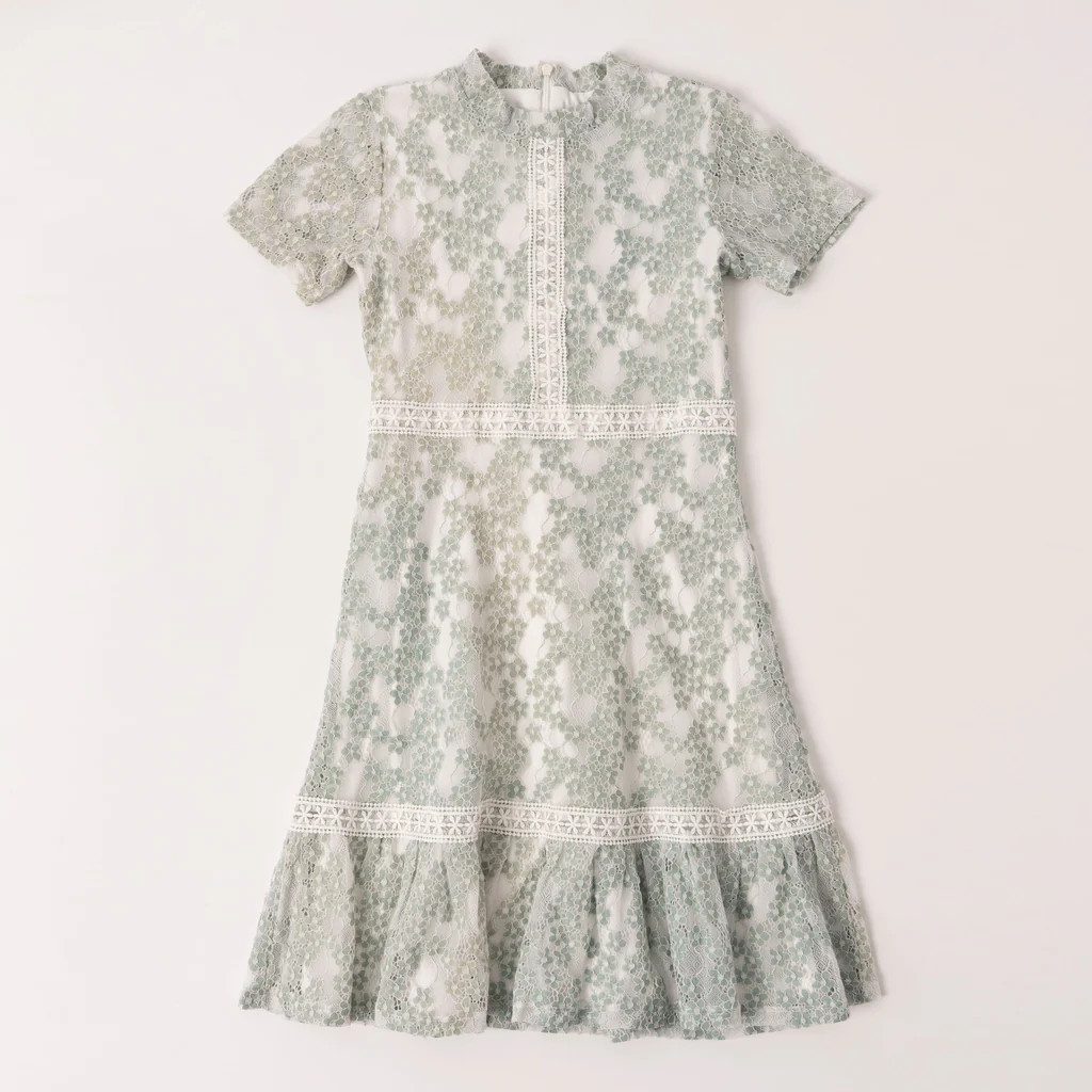 KIDPIK Girls Short Sleeve Floral Lace Ruffle Hem Tiered Dress, Size: 2 - 16 | Kidpik Basics