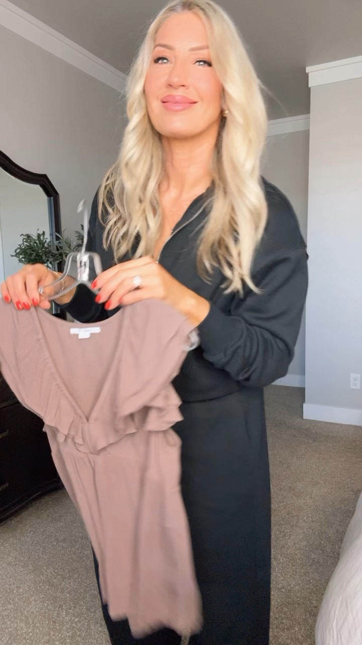 O’Neil 40% off the entire site 
Cyber week sale 

#LTKCyberWeek #LTKFindsUnder50 #LTKSaleAlert