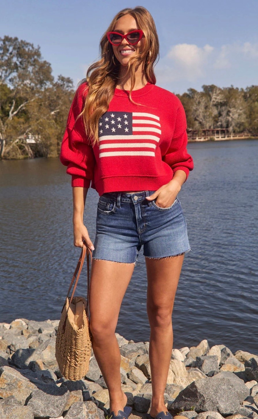 Women’s Patriotic American flag Sweater 

.
.
.

#fourthofjuly
#outfitideas
#patriotic

#LTKStyleTip #LTKSeasonal