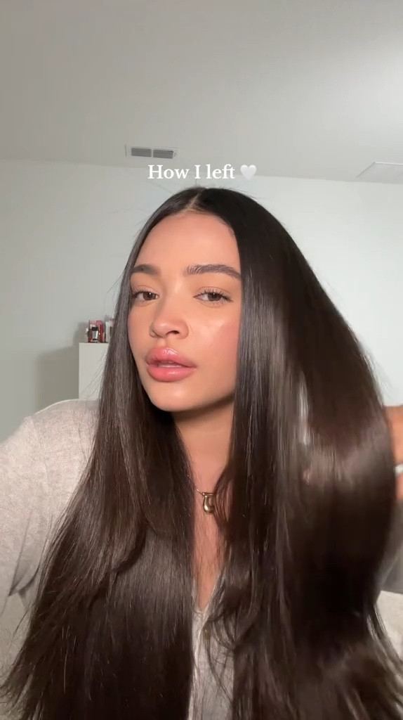 i love this trend🫶🏼 #curlyhair
#curlyhaircheck #curlyhairproblems #curlytostraight #straighteninghair #blowoututorial #blowout #blowouthair #straightener #curlyhairtips #relatable #curlyhead #straighthair