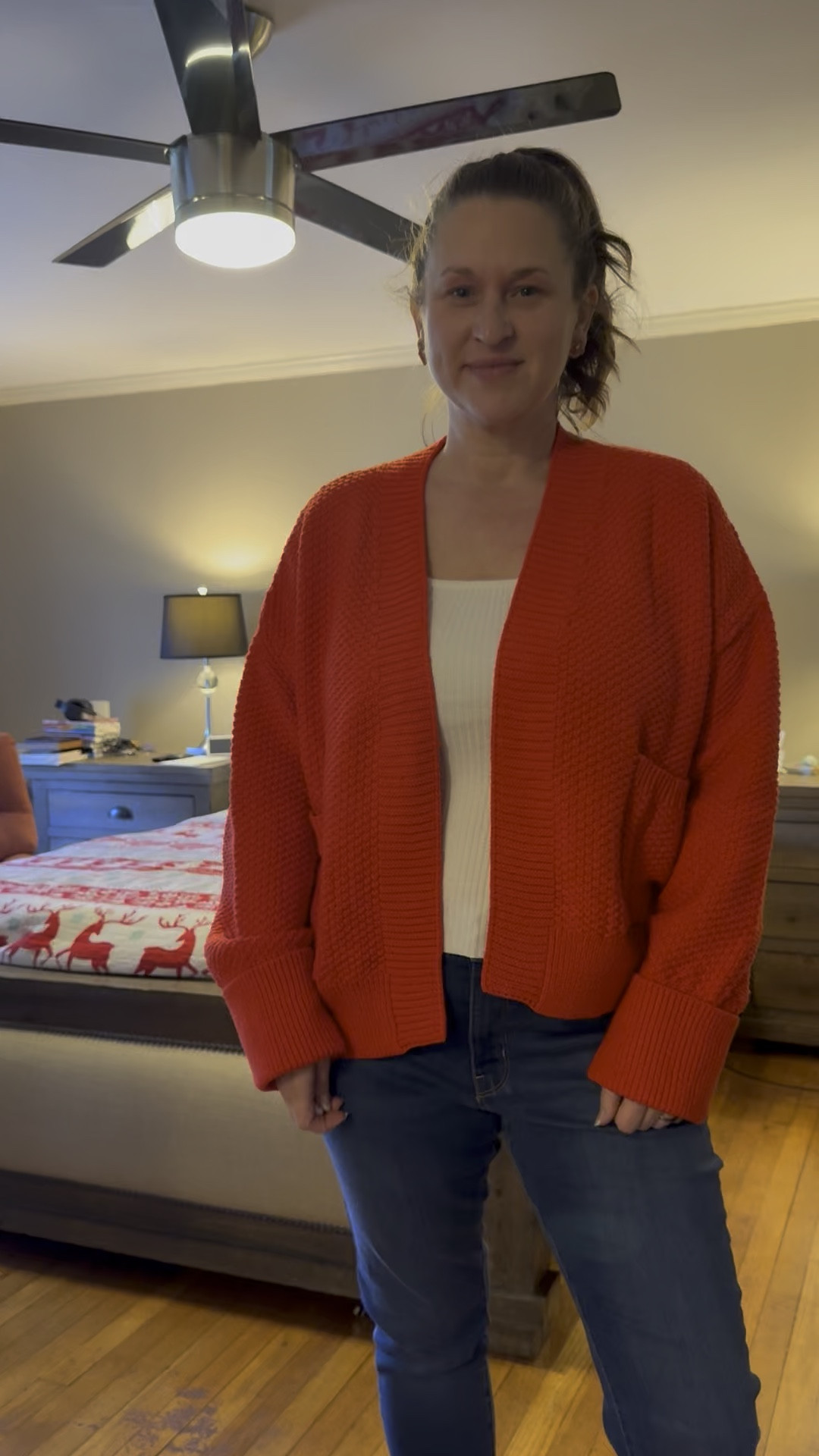 This oversized sweater cardigan is perfect for a chilly Christmas morning  

#LTKHoliday #LTKootd #LTKFindsUnder100