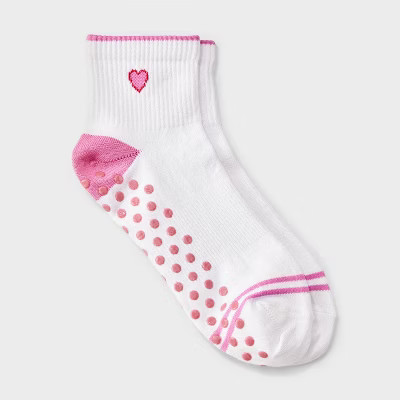 Women's Heart Icon Pilates Ankle Grip Socks - JoyLab Pink 4-10 | Target