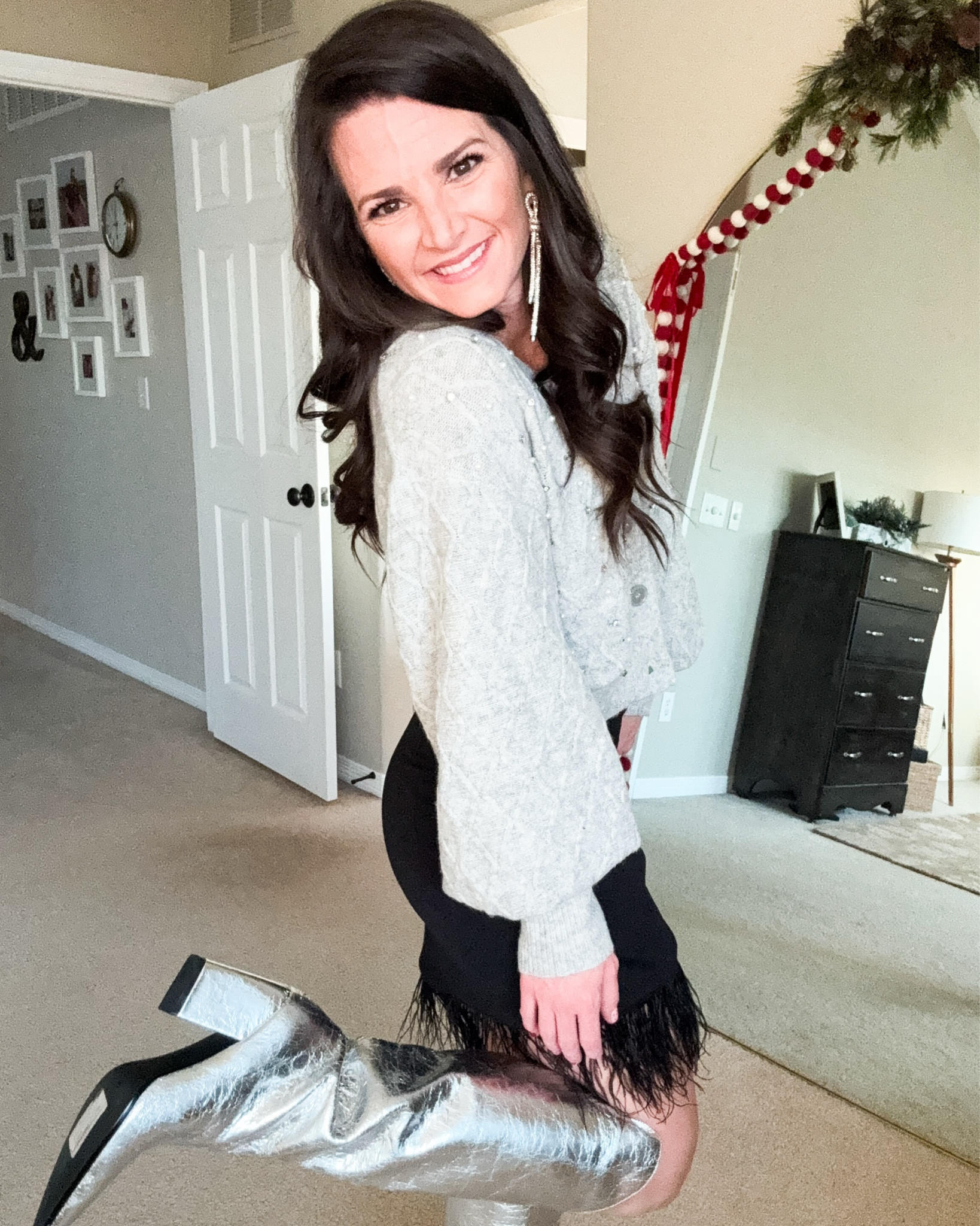 Christmas Eve Outfit inspo #1

#Christmasoutfitinspo #momfashion #christmasoutfits

#LTKHoliday