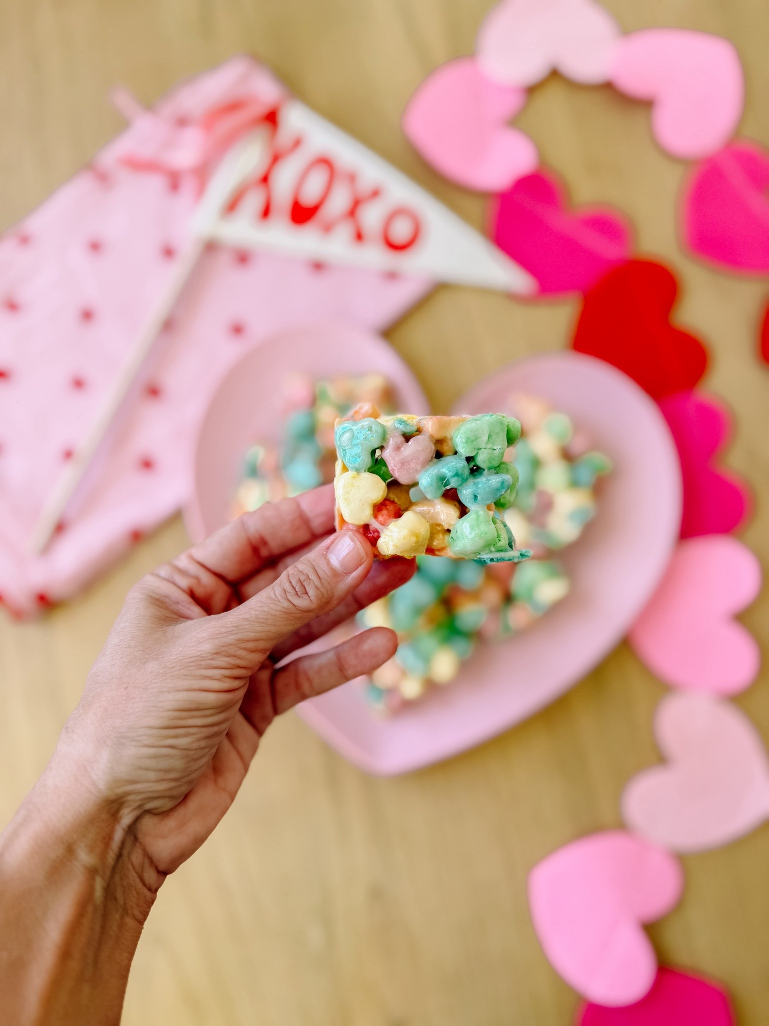Valentine Fruit Loop Bars; Valentine baked goods 

#LTKValentine #LTKfoodie #LTKmomlife