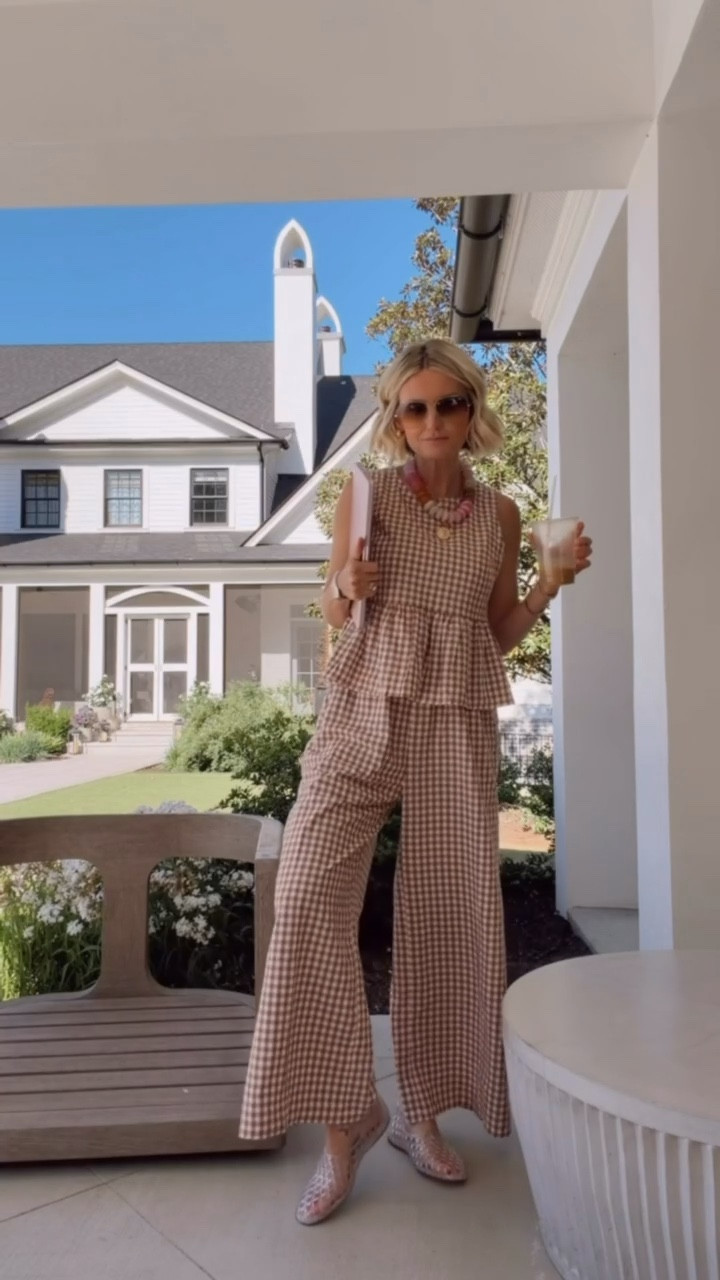 The same set, but a different color! I also ordered one size up, so this one definitely fits a bit more flowy! This is such a great set to have in your closet for spring & summer! Wearing M.

Loverly Grey, Amazon find, Amazon fashion, gingham matching set, spring fashion, spring outfit ideass 

#LTKootd #LTKSeasonal
