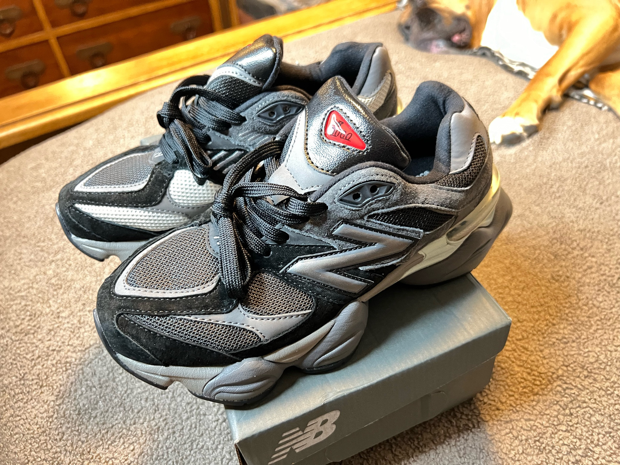 Option black/grey 
I wear size US8, ordered euro 39.5 fit perfectly 