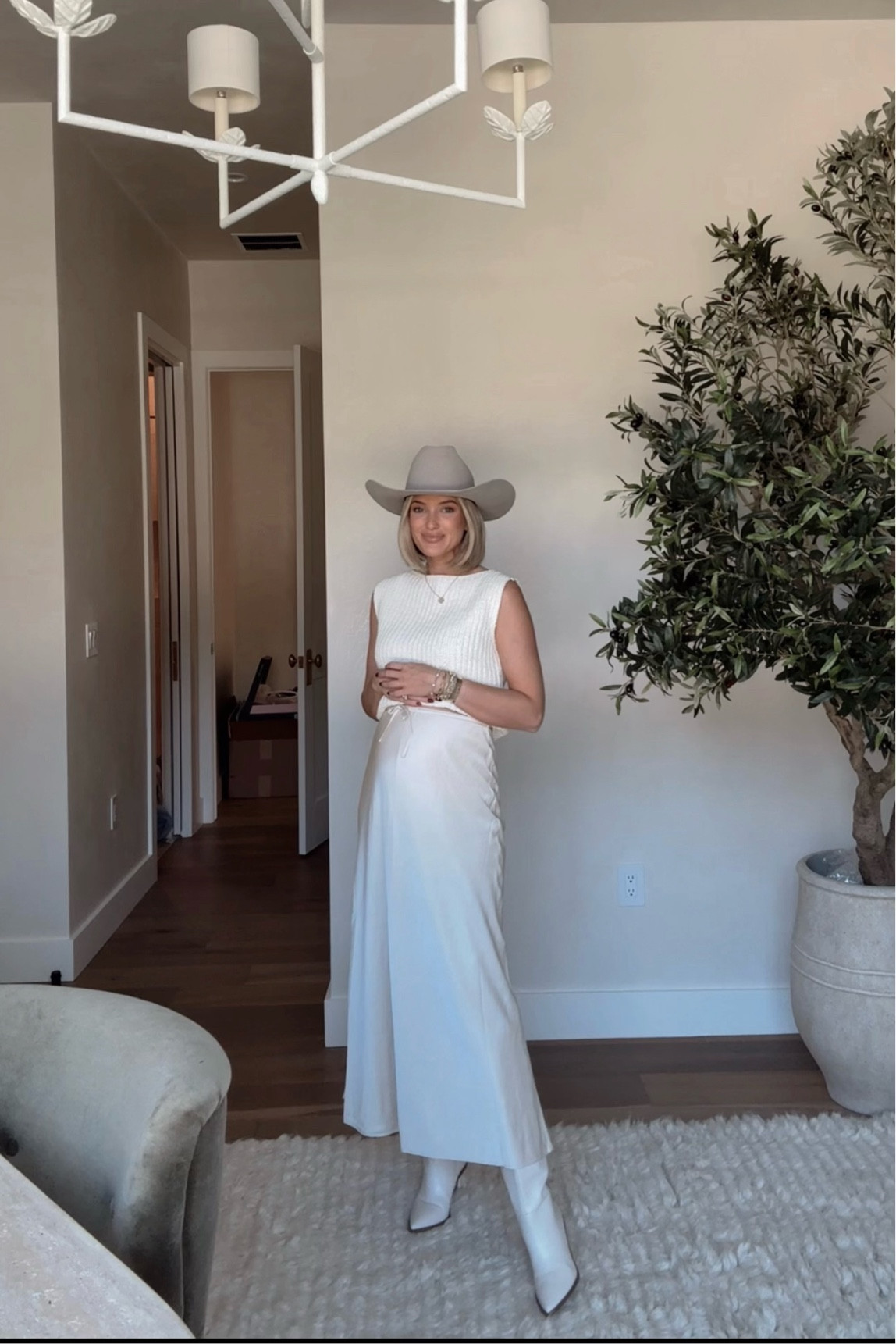 This skirt if perfect for dressing up the bump 🤍

#LTKSeasonal #LTKStyleTip #LTKSaleAlert