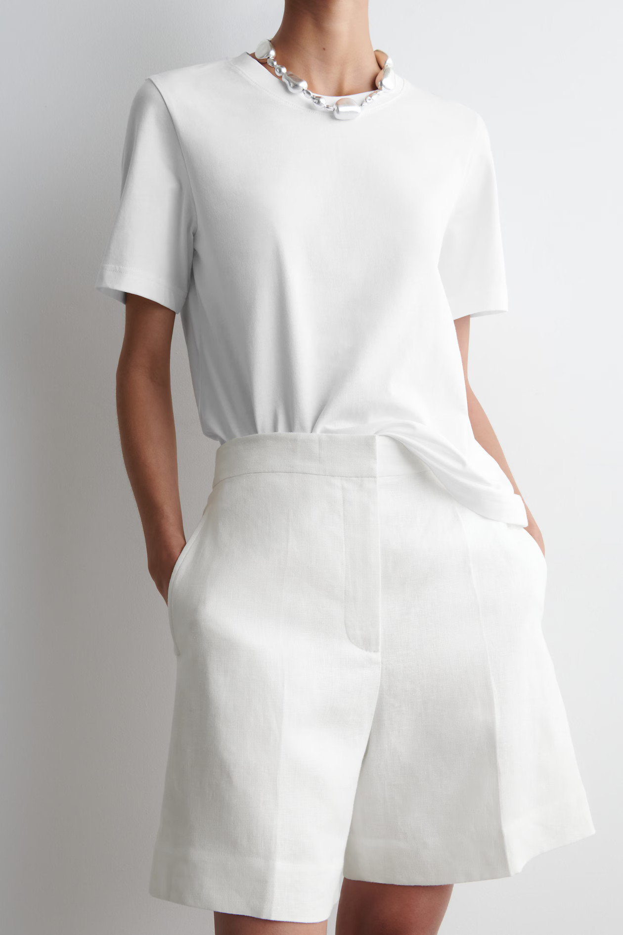 TAILORED ELASTICATED LINEN SHORTS - WHITE | COS UK