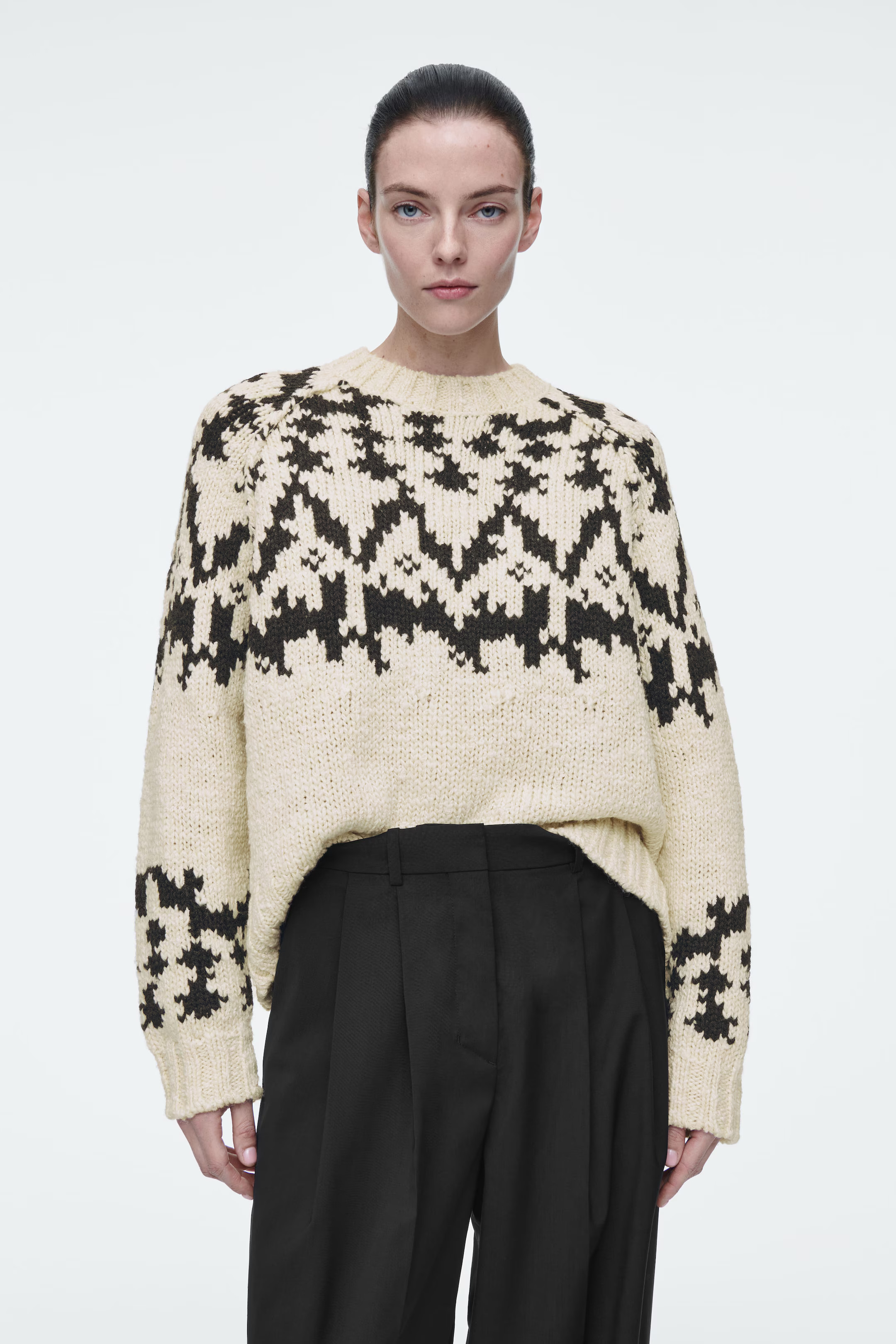 WOLLPULLOVER MIT FAIR-ISLE-MUSTER - ELFENBEIN/SCHWARZ | COS (EU)