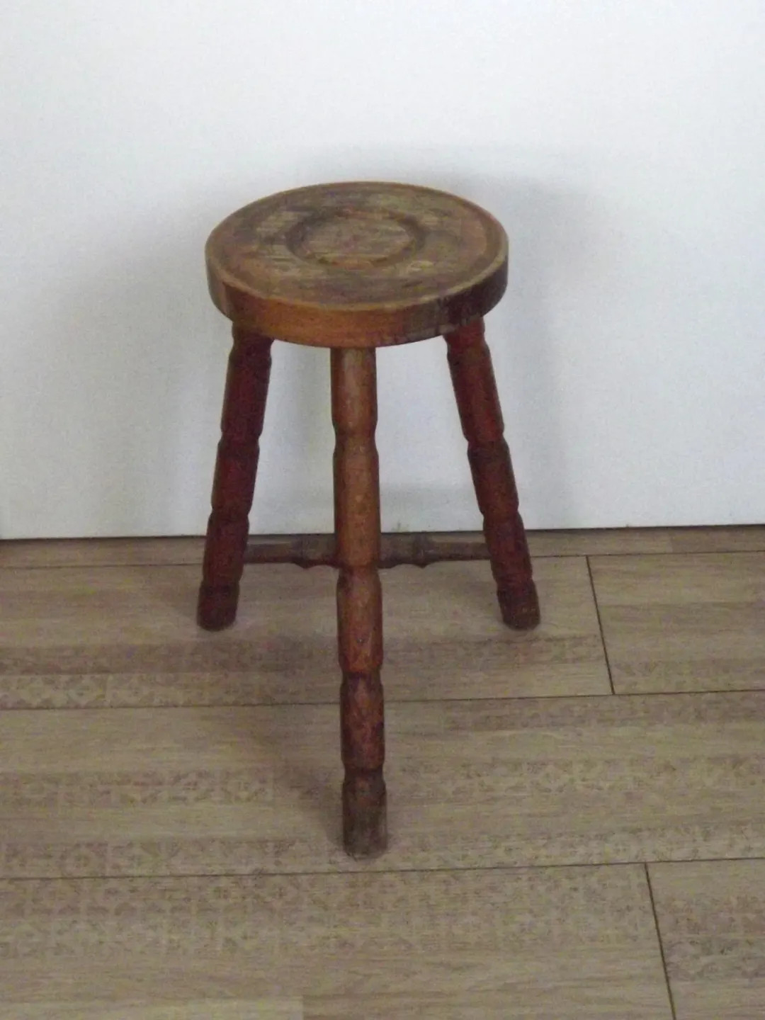 French Vintage Hand Made Wood Milking Stool 3 Spindle Legs Bullseye Seat | Etsy (Global)