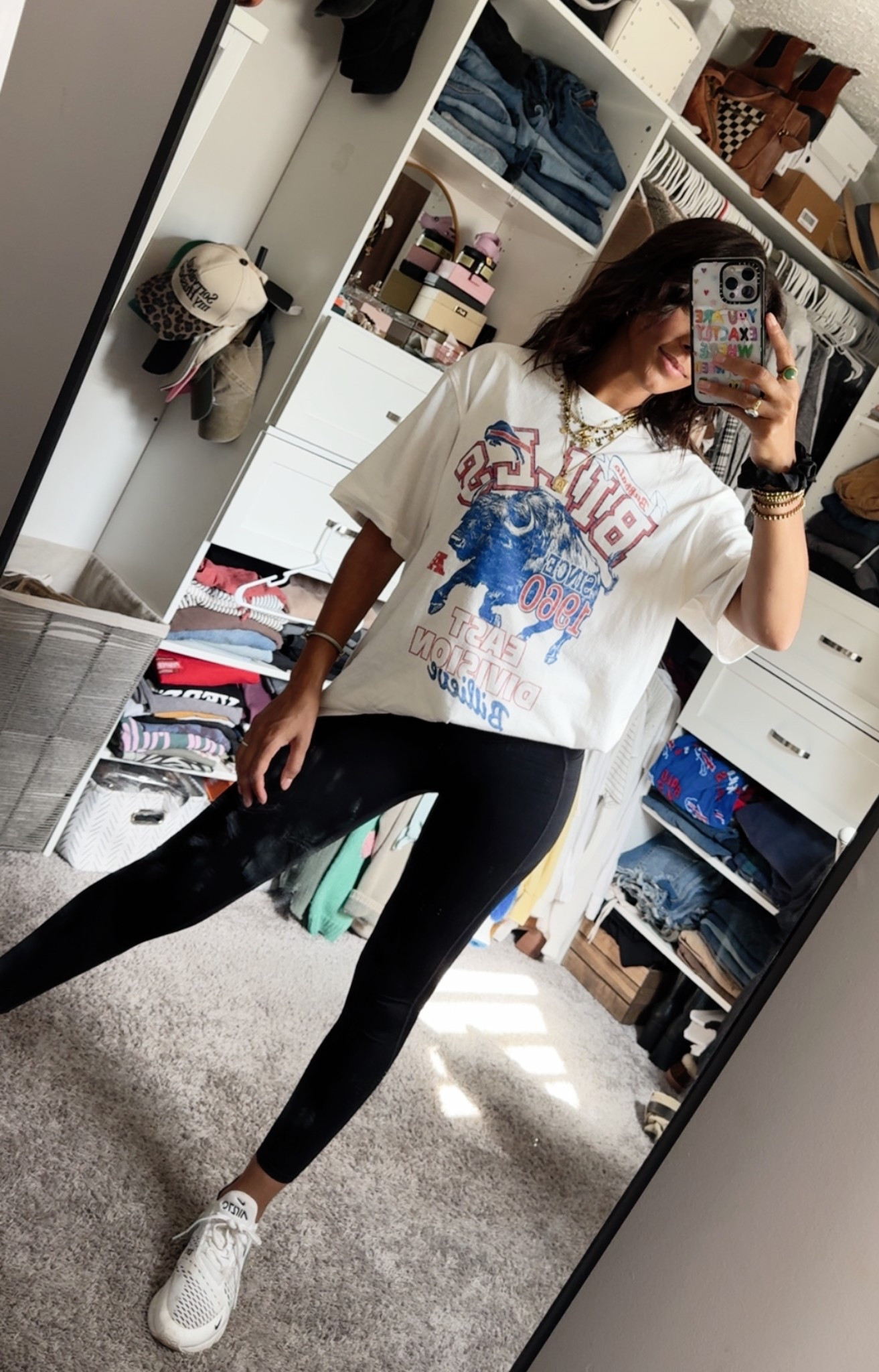 Sunday Mom Fit 🦬❤️💙