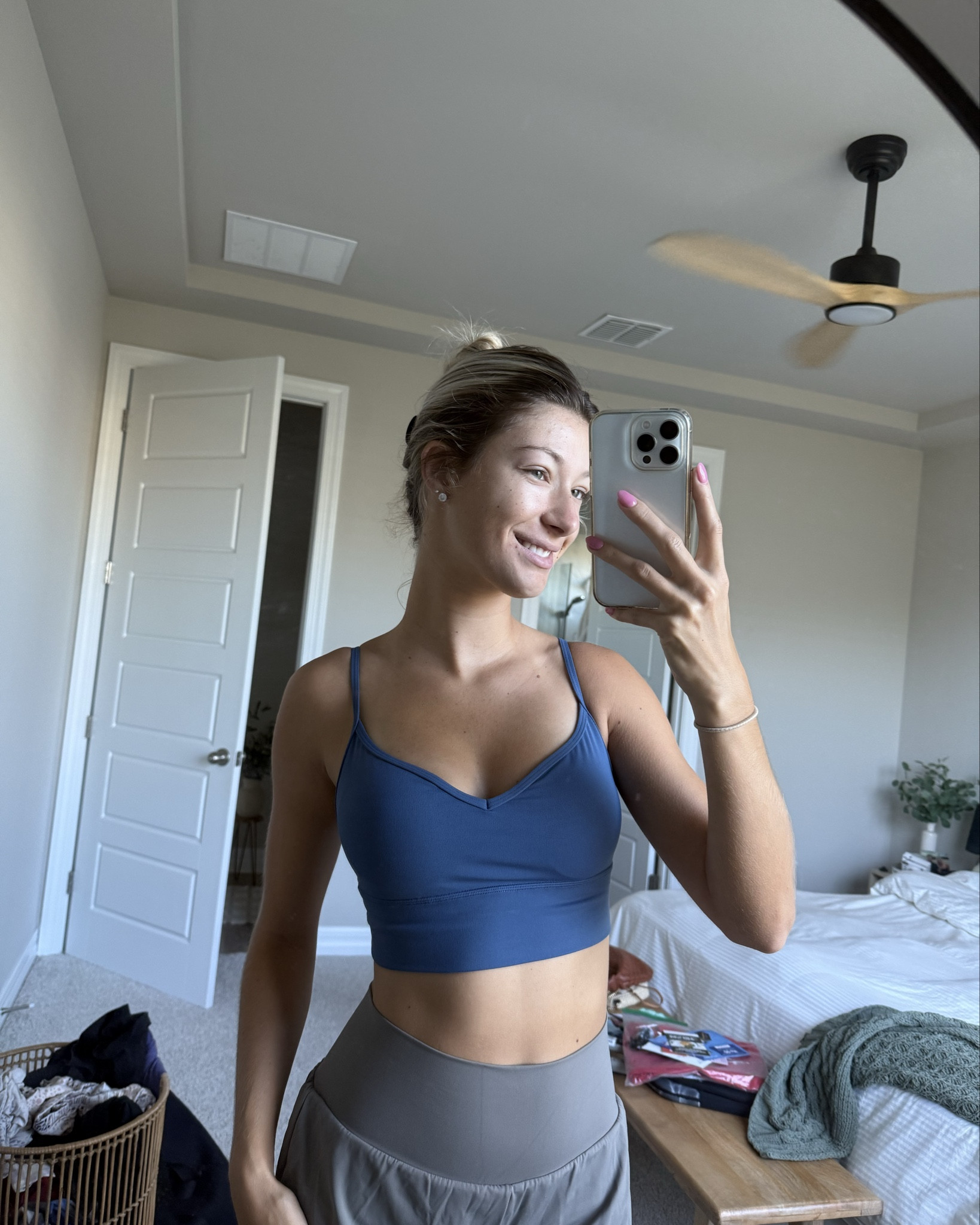 This top from crz yoga > 😇💙 #yoga #morning #workout 


#LTKFindsUnder50 #LTKStyleTip #LTKActive