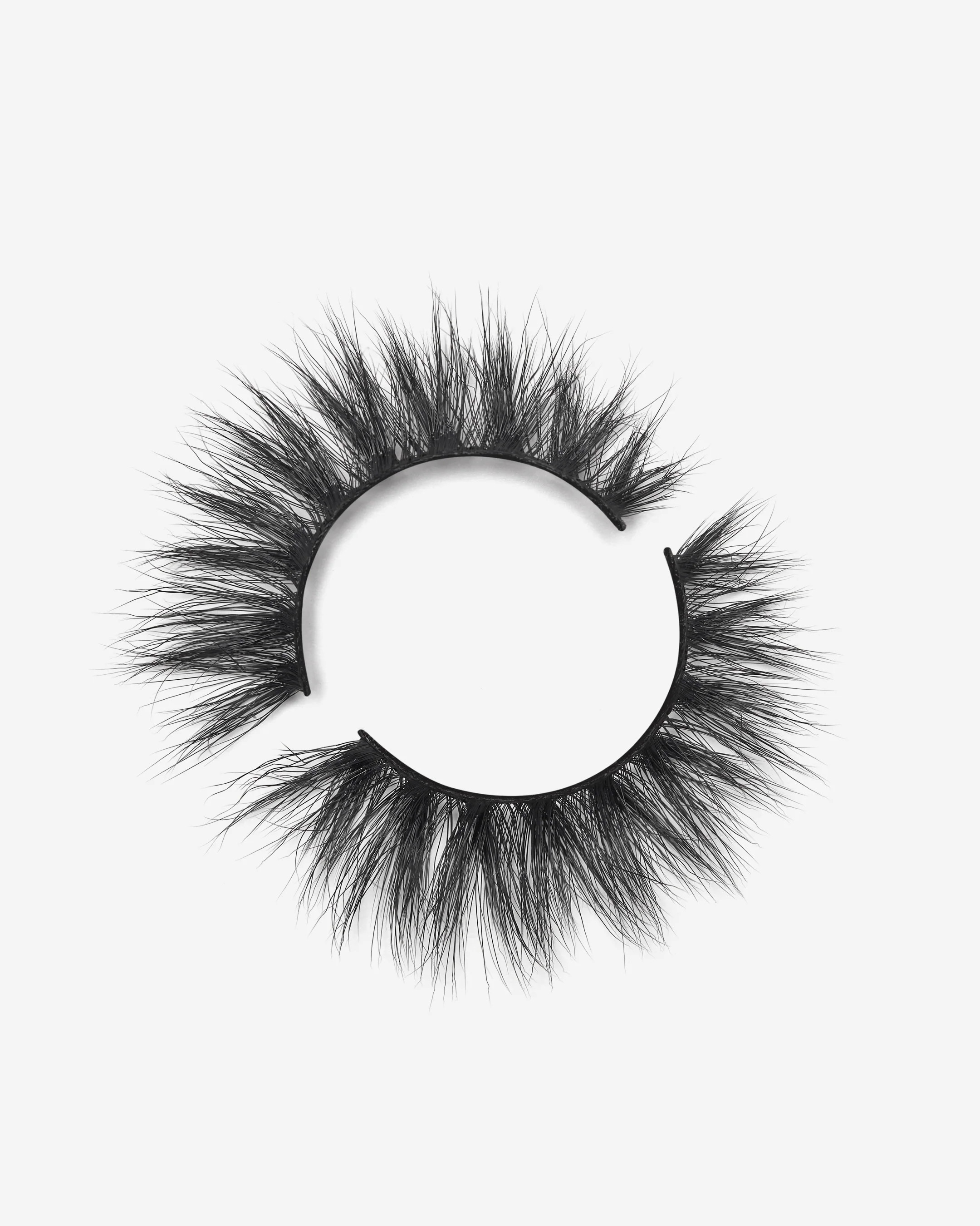 Beverly Drive | Rated #1 Prestige False Lash Brand | Hollywoods Favorite Fake Eyelash Brand | Worn By the Kardashians | Lilly Lashes | Lilly Lashes