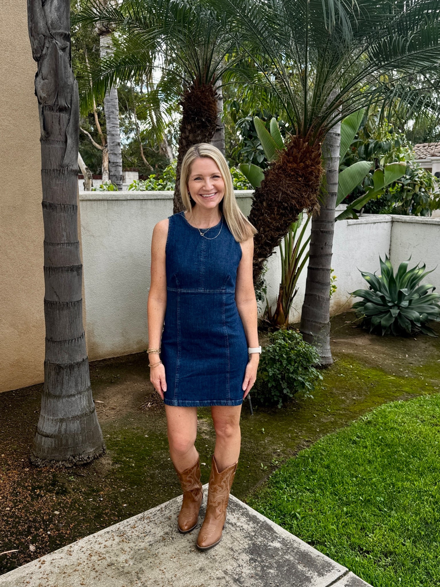 My Gap denim dress is back in stock in a few sizes and comes in both a light and dark wash. 

#LTKSaleAlert #LTKOver40 #LTKFindsUnder100