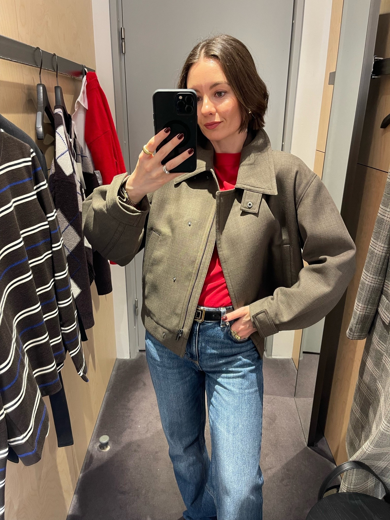 Khaki bomber jacket - size 2

#LTKfall #LTKcanada #LTKjeans