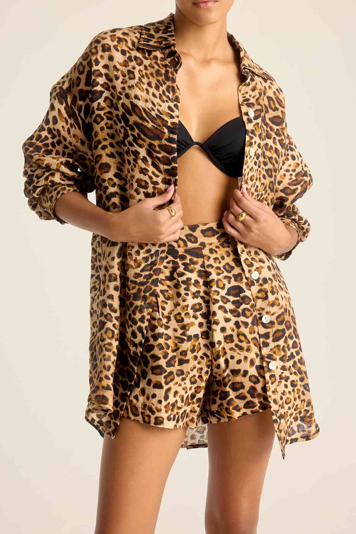 Playa Boyfriend Shirt Lux Leopard EcoLinen | Vitamin A