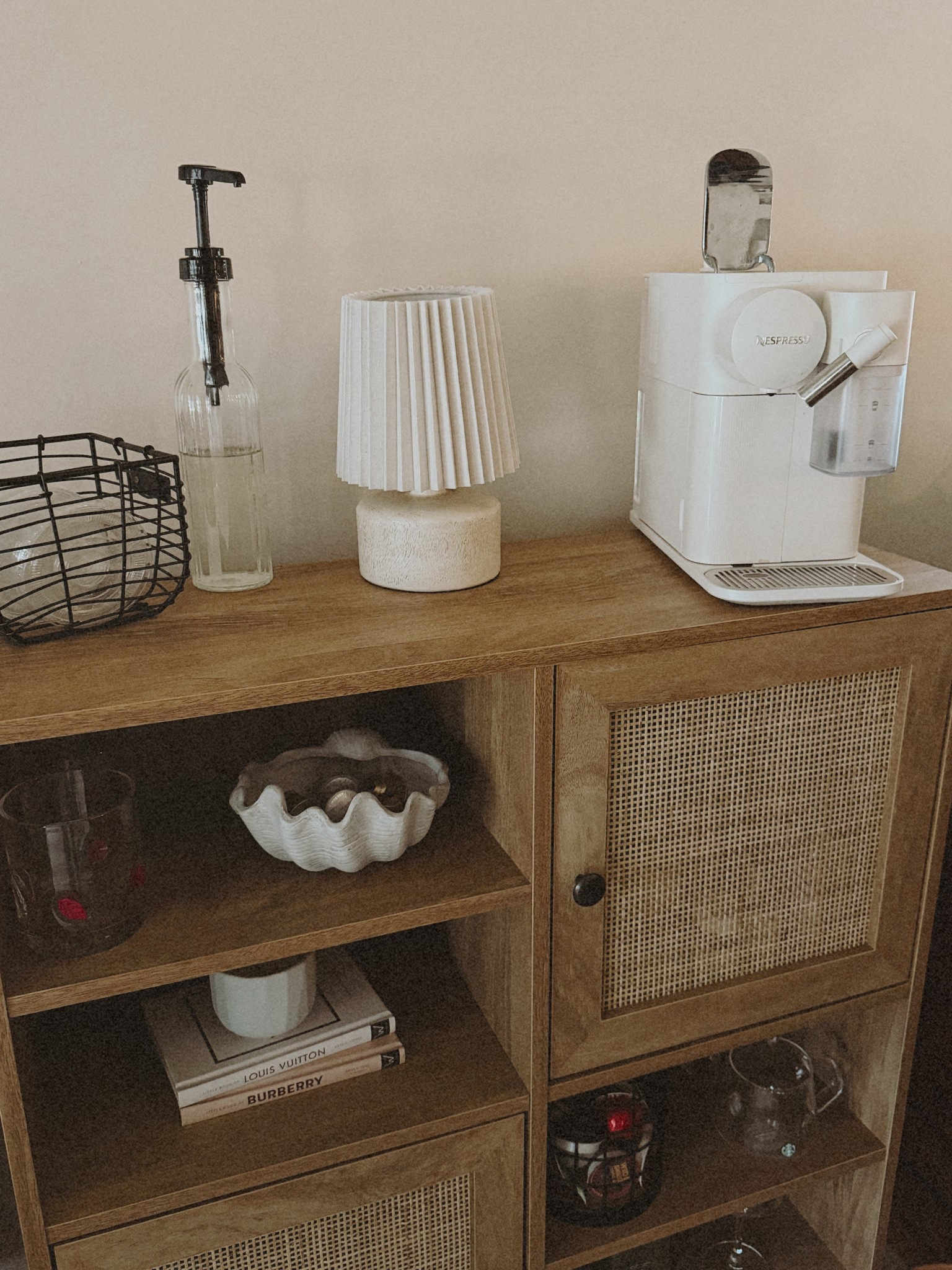 coffee bar ☕️🤎

#LTKdayinmylife #LTKmorningroutine #LTKHome