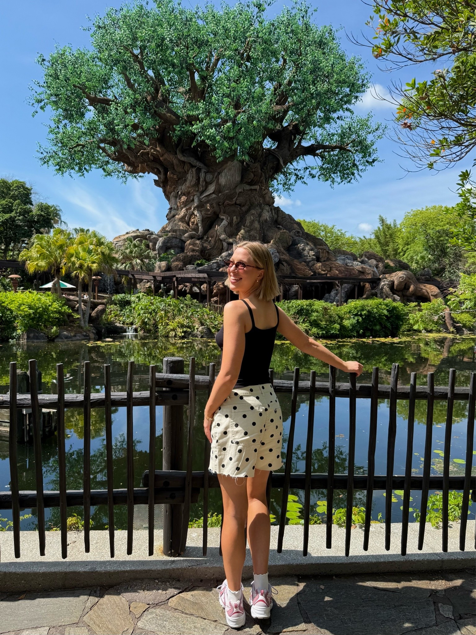 Aritzia black tank top in size S
Polka dot shorts are jeans from Amazon that I cut into shorts (I sized up to a 28 for a baggy low rise fit)
New Balance 530’s
Amazon white ruffle socks & sunnies
Baublebar earrings

#LTKootd