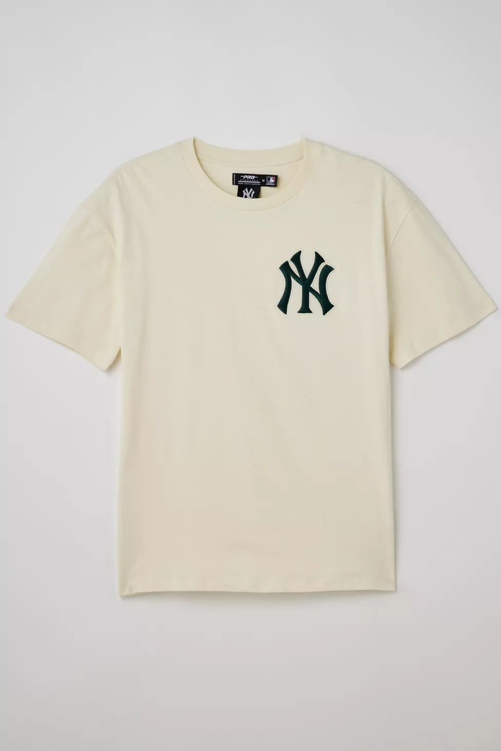 Pro Standard New York Yankees MLB Essential Logo Tee | Urban Outfitters (US and RoW)