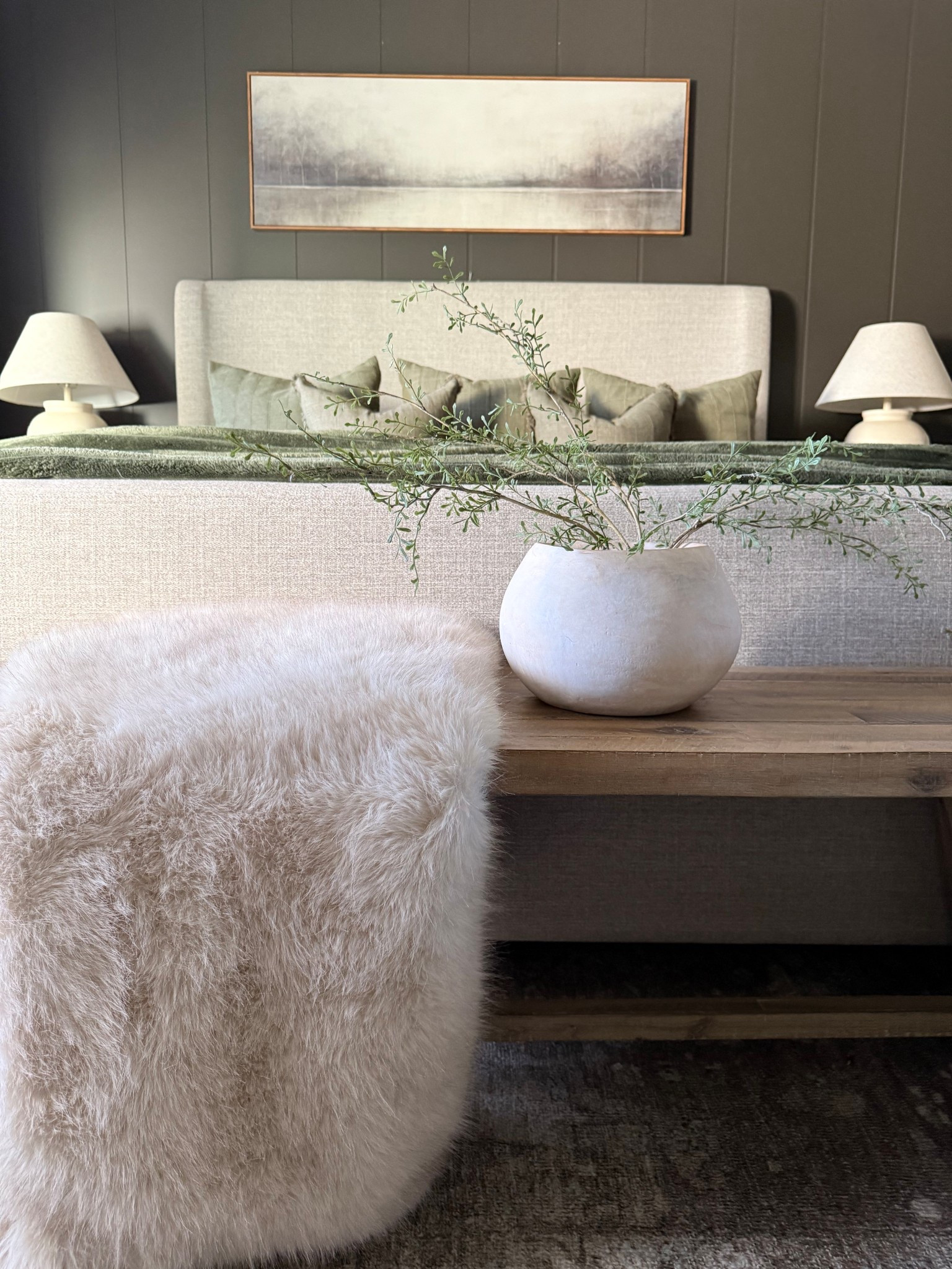 I just love the light and airy look of this plant and modern planter. 
a beautiful organic touch, perfect for any space. 
