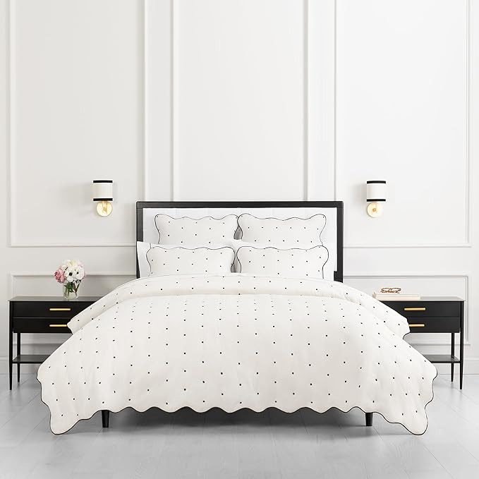 kate spade new york Scalloped Edge 2-Piece Twin Quilt Bedding Set, 100% Cotton Reversible Cover, ... | Amazon (US)