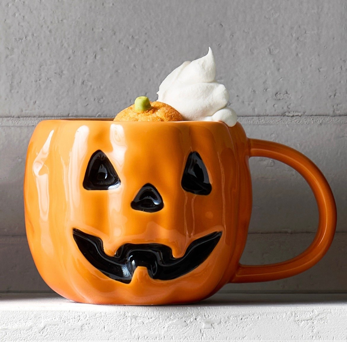 Cozy up with your favorite coffee in this adorable pumpkin mug 

#LTKHome #LTKFindsUnder50 #LTKSeasonal