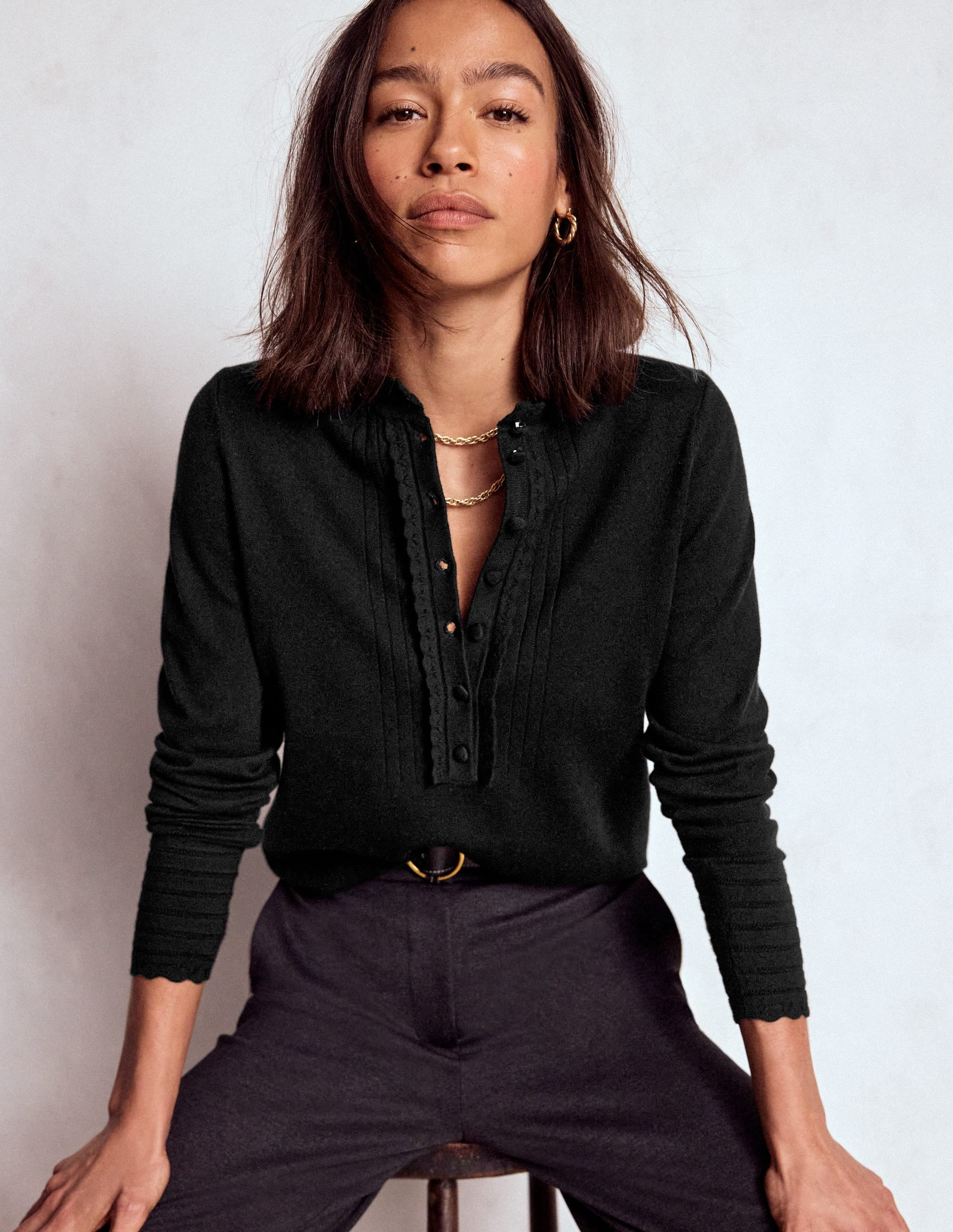 Angela Cotton Scallop Sweater-Black | Boden (US)