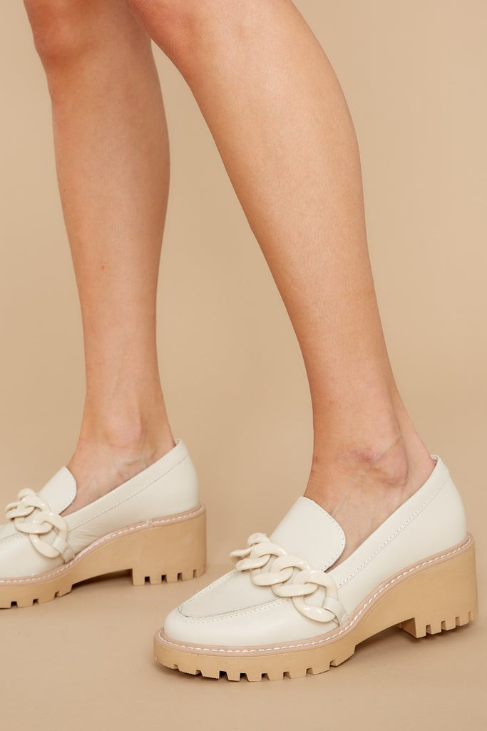 Haris Ivory Mules | Red Dress 
