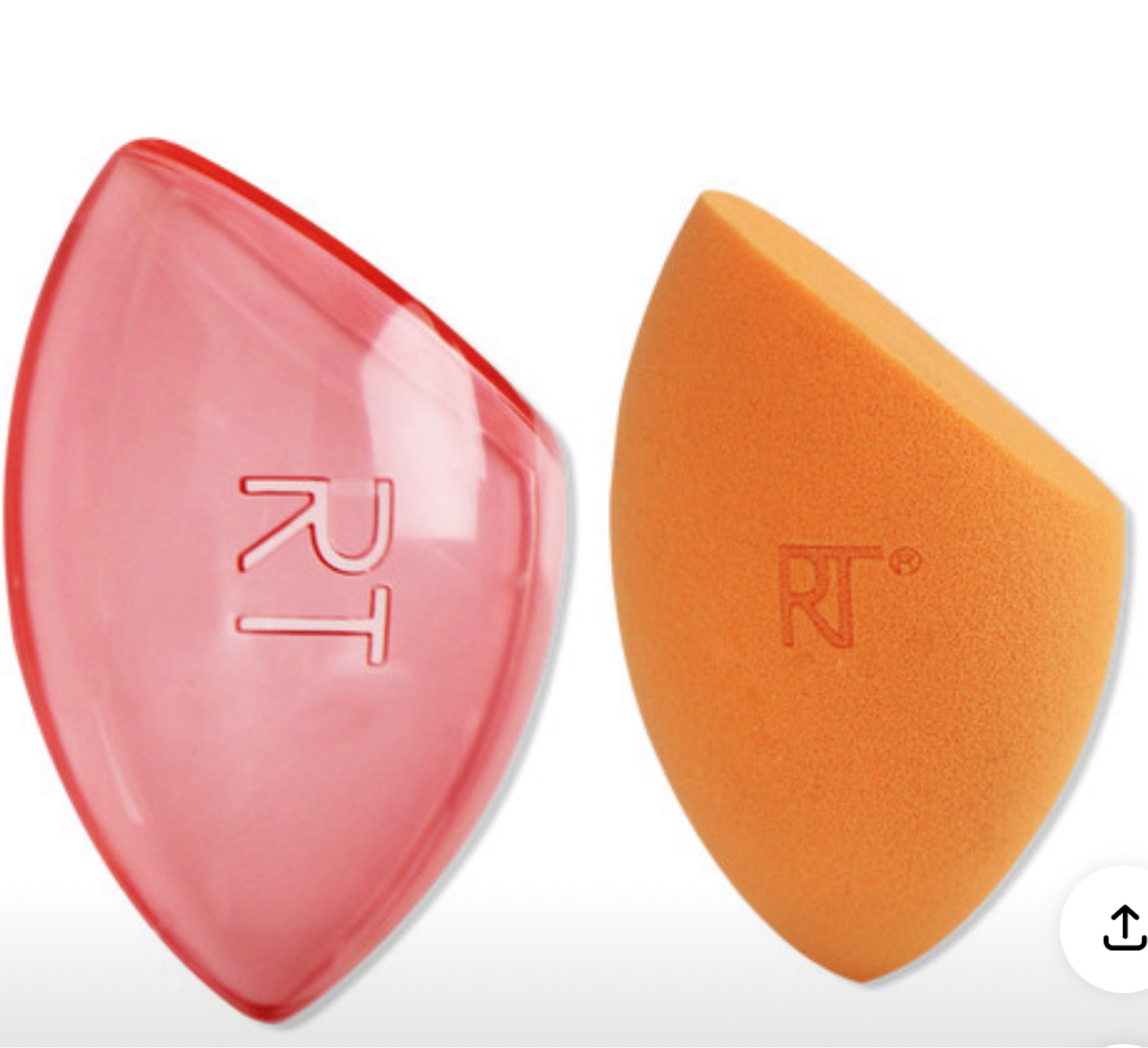 This makeup sponge is great and affordable. It comes with a case great for travelers.

#LTKbeauty