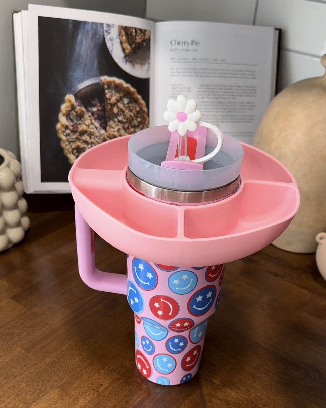 Cutie summer tumbler complete with snacks!😏 #tumbler #pinklily #snacks #tumbleraccessories

#LTKFitness #LTKTravel #LTKSummerSales