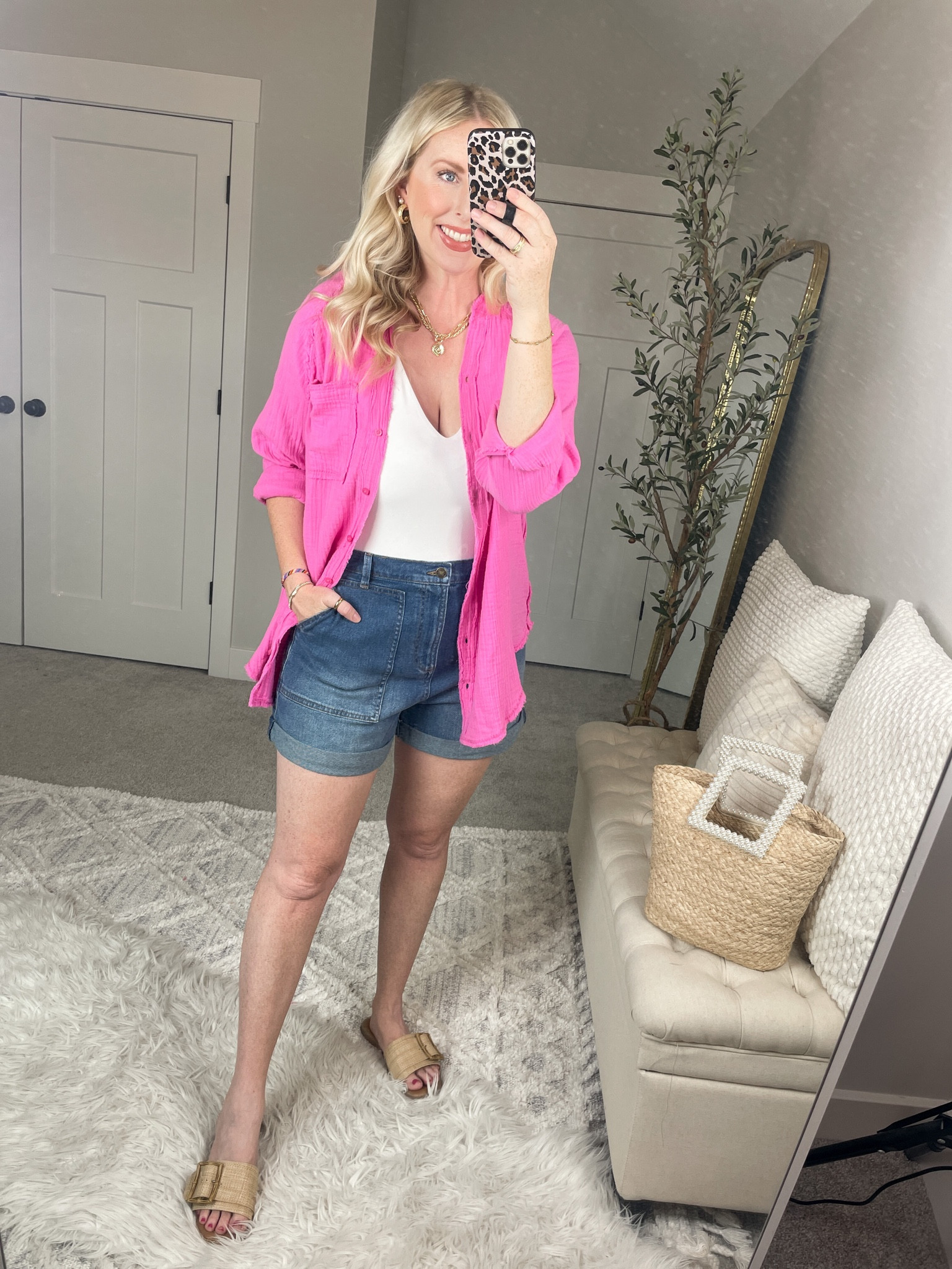 Weekend Walmart wins try on 
Aerie button down- small [runs oversized!] 
White bodysuit [no snap]- medium 
Cargo style jean shorts 

#LTKFind #LTKshoecrush #LTKunder50