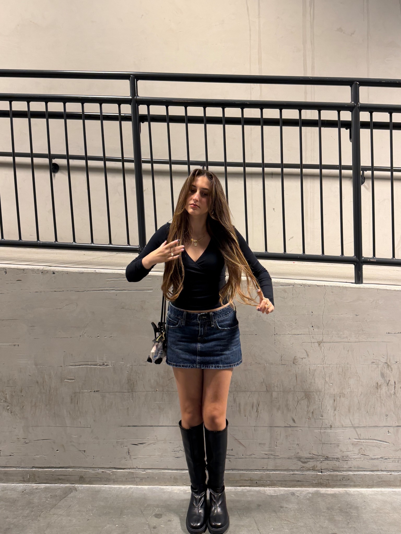 Tate McRae concert ootn ✨

Top: Hollister 
Skort: Hollister
Shoes: Target
Purse: Stoney Clover Lane

Ig: @jkyinthesky

#ootd #dailystyle #aestheticstyle #aesthetic #styleinspo #casualstyle #trendy #trendystyle #trendingstyle #everydaystyle #birthday #birthdaywishlist #wishlist #tatemcrae #concert #concertoutfit #concertootd #concertootn 

#LTKootd #LTKFindsUnder100 #LTKStyleTip