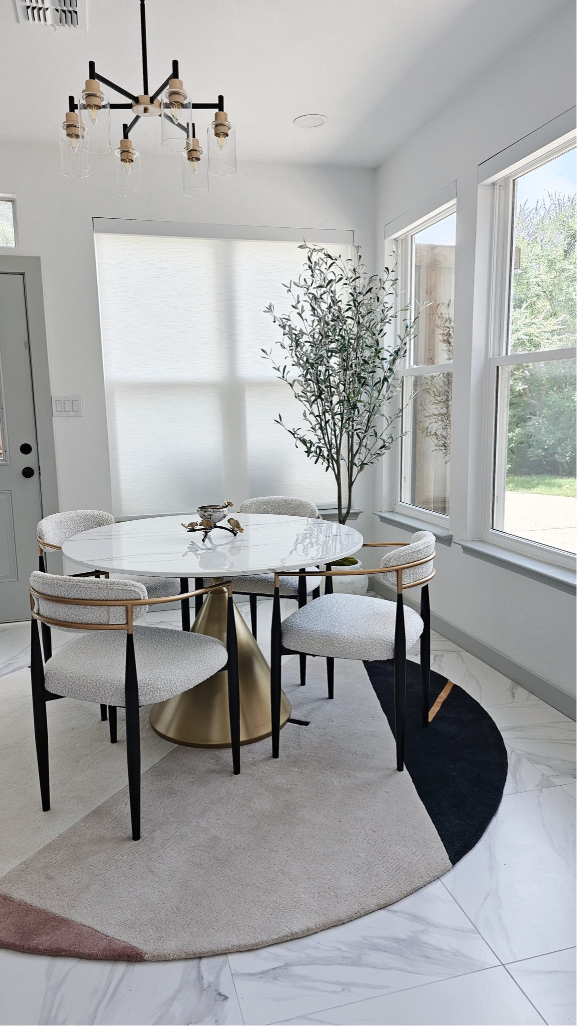 Breakfast Nook! 

Home decor
Faux tree
Olive tree

#LTKfamily #LTKhome #LTKsalealert