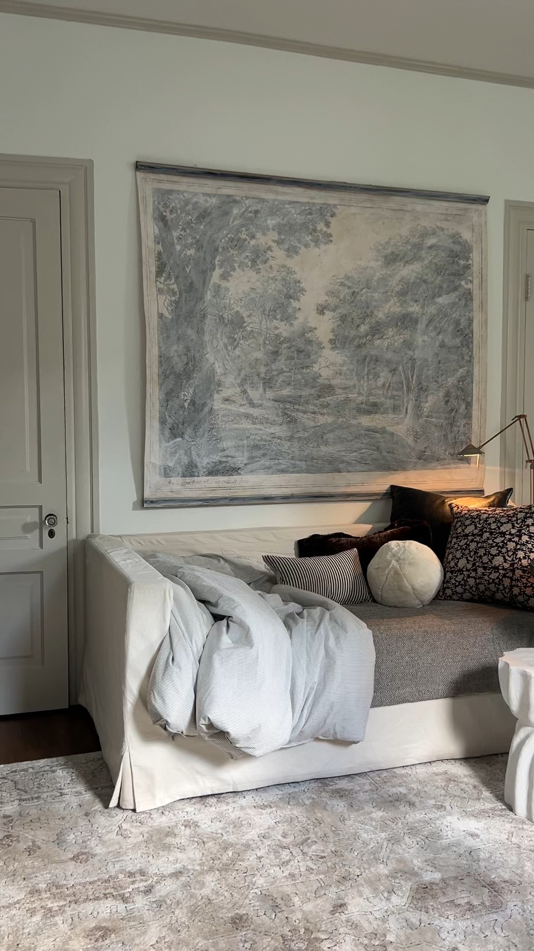 Office/guest room

#LTKHome