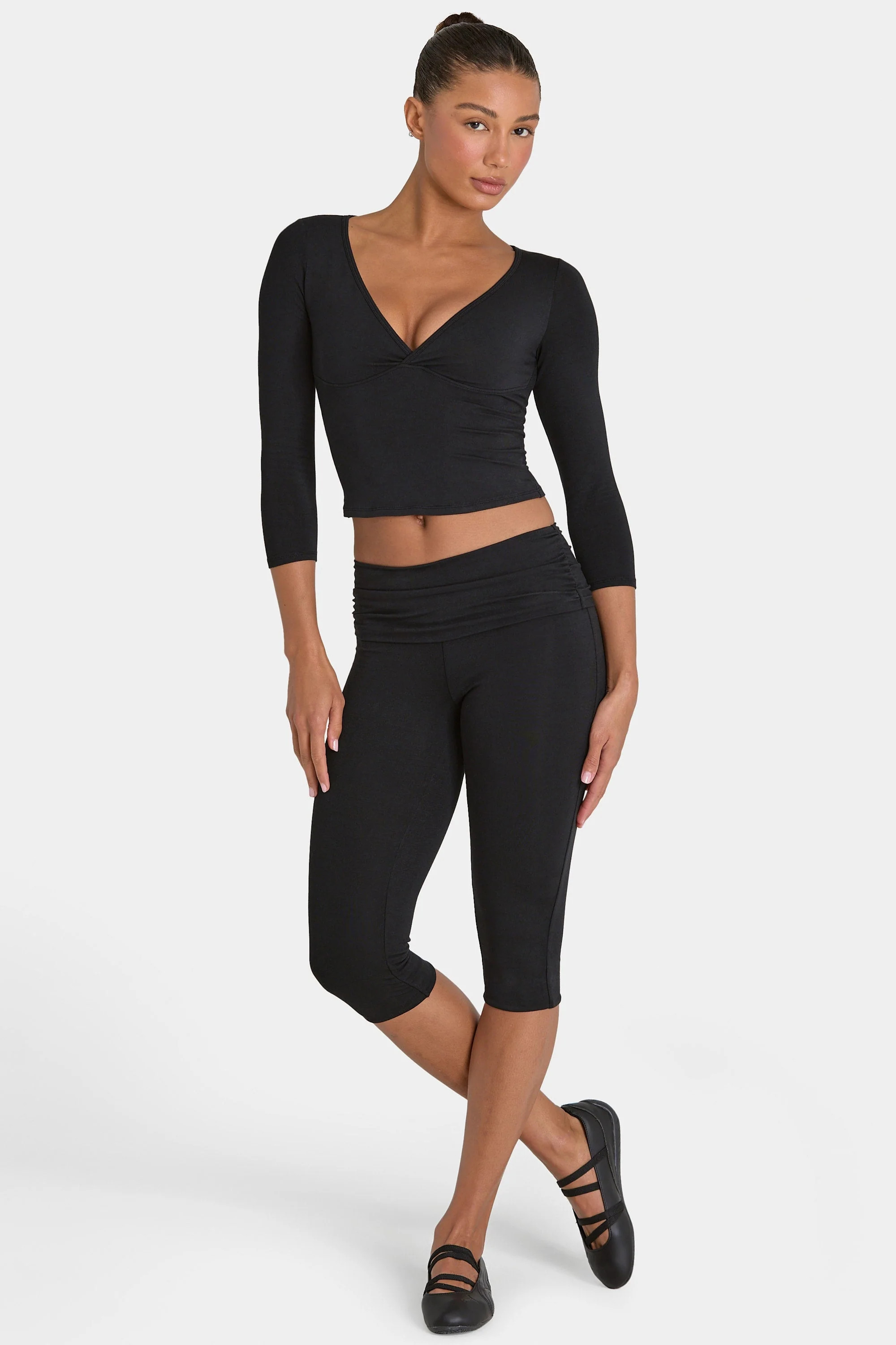 ButterCloud\u2122 Capri Leggings in Black | Bo+Tee