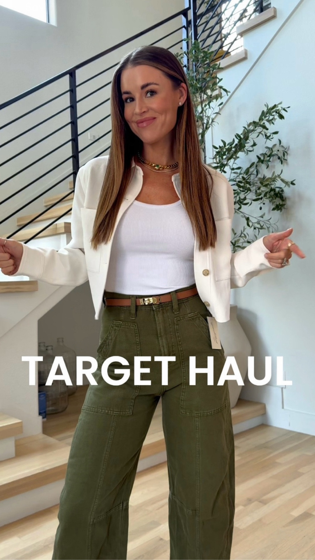 Target haul! 

First outfit: 
Green pants - 4
Tank - small 
Jacket - 6 

Outfit 2:
White jeans - small 
Brown tank - small 

Outfit 3: 
Fit + flare skirt - not online yet! XS 
Vest - XS 

Outfit 4:
Dark wash jeans - small
Off shoulder top - not online yet! Small

Outfit 5:
Jeans - small 
Cropped trench - small
Brown top- small 

Outfit 6: 
Jeans - small 
Cardigan - XS 
Tank - small 


Target style
Target fashion
Target finds 
Affordable outfits 
Fall outfits 
Fall style 

#LTKFindsUnder50 #LTKStyleTip #LTKFindsUnder100