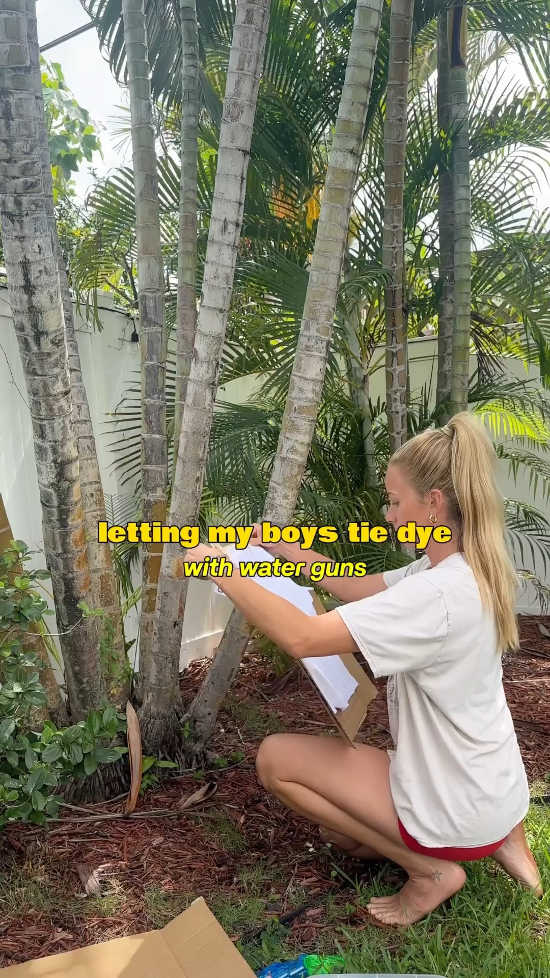 fun summer activity ! 🫟🧑🏻‍🎨🔫🌞

+ cut up a cardboard box to use as the back drop for the tshirts 💛 have  fun !

#LTKKids #LTKmomlife