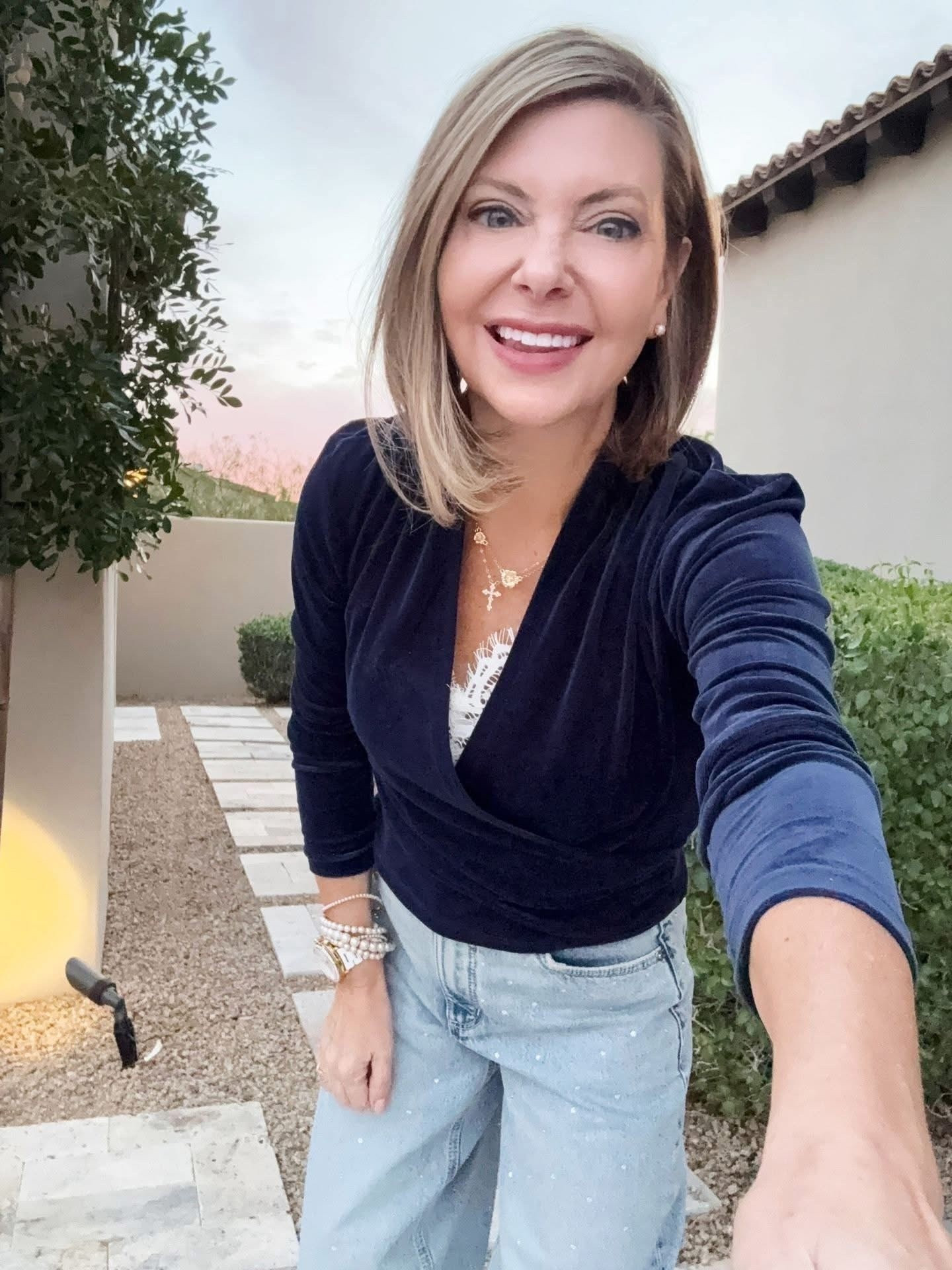 My top is down to $22, regularly $60+ FREE shipping today ￼🙌🙌



#LTKdayinmylife #LTKSaleAlert