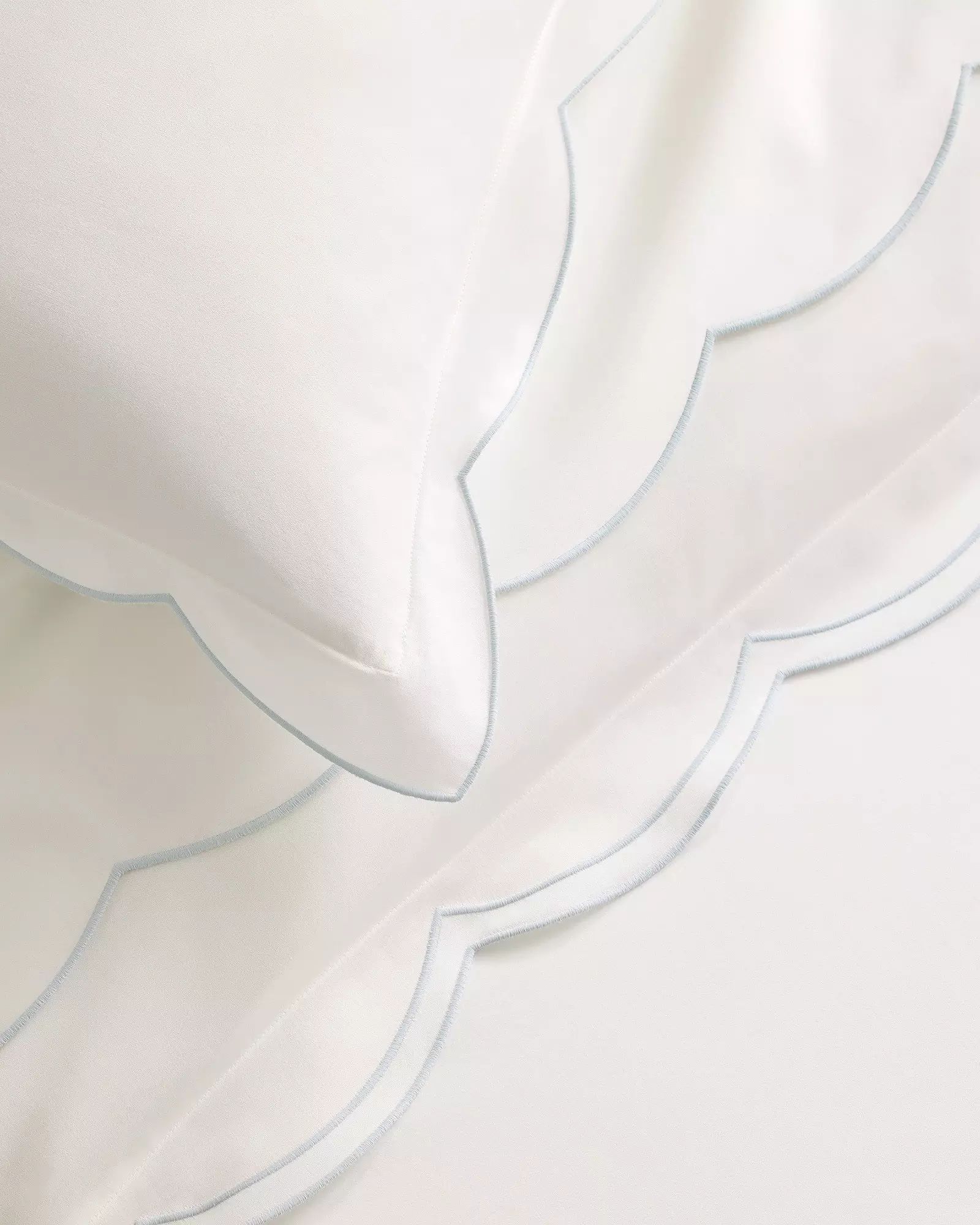 Scallop Sateen Bedding Bundle | Serena and Lily