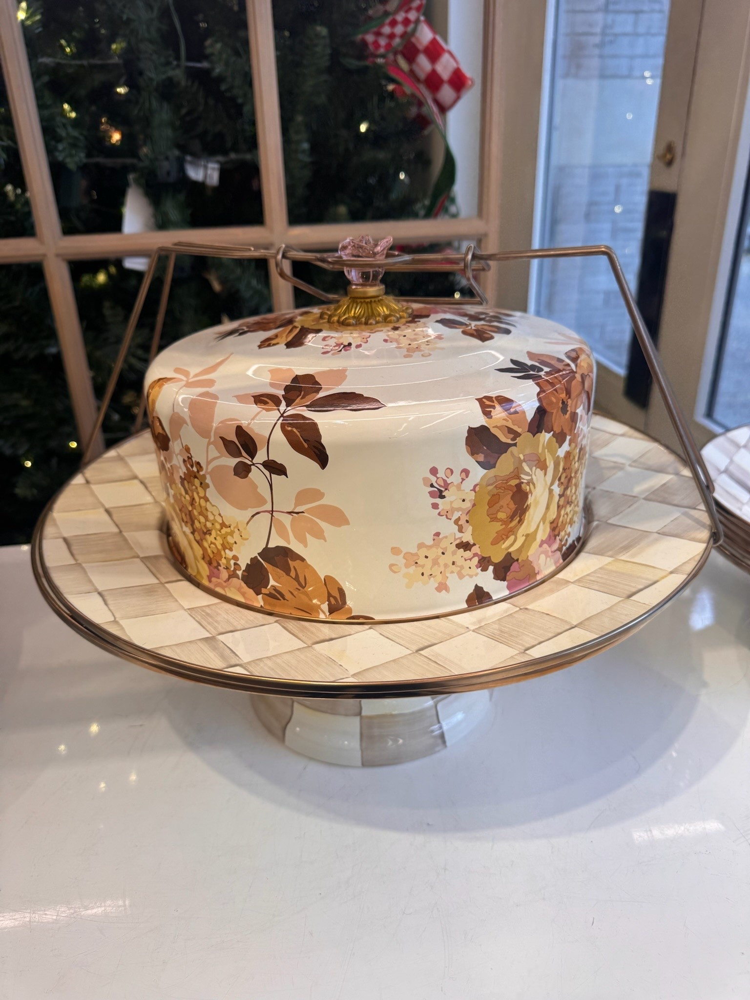 Obsessed with this @MacKenzie-Childs cake carrier and platter!! Both on sale for the Barn Sale!!

#LTKSeasonal #LTKHome #LTKSaleAlert