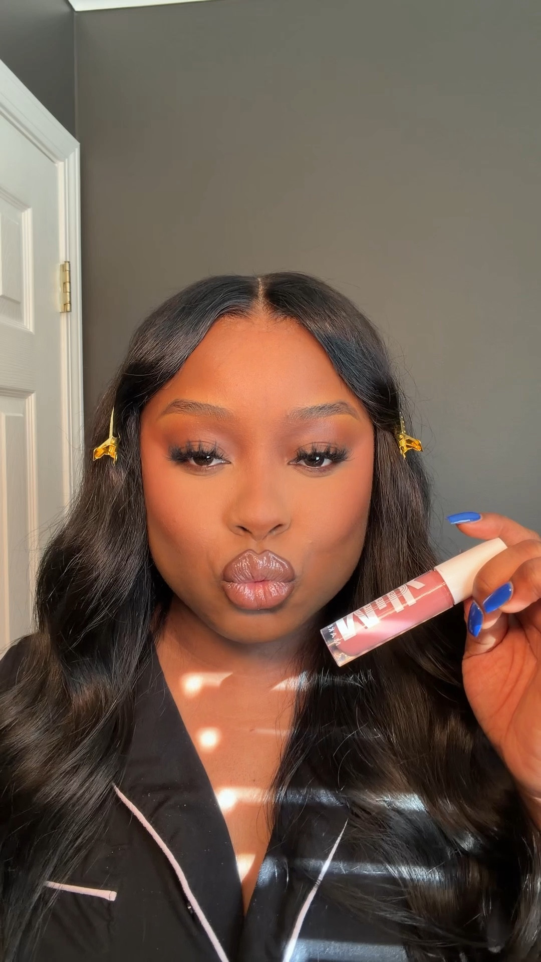 This lip combo is on SALE right now, get it while the sale lasts. #makeup #blackgirlmakeup #lipcombo #blackgirllipcombo

#LTKCyberWeek #LTKHoliday #LTKgrwm