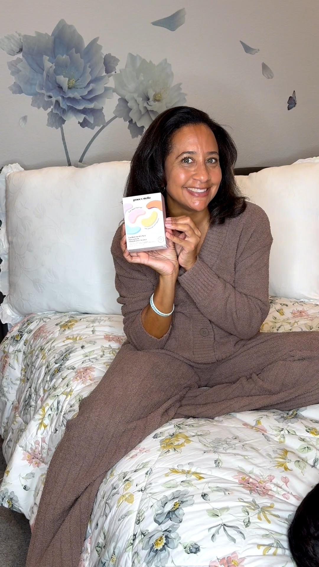 Super excited to report that I’ve now been using these eye patches for a couple weeks and I do see a reduction in puffiness under my eyes, it takes routine! I will say using it every day is key, and I love them, worth trying it out!

#LTKmomlife #LTKmorningroutine #LTKdayinmylife