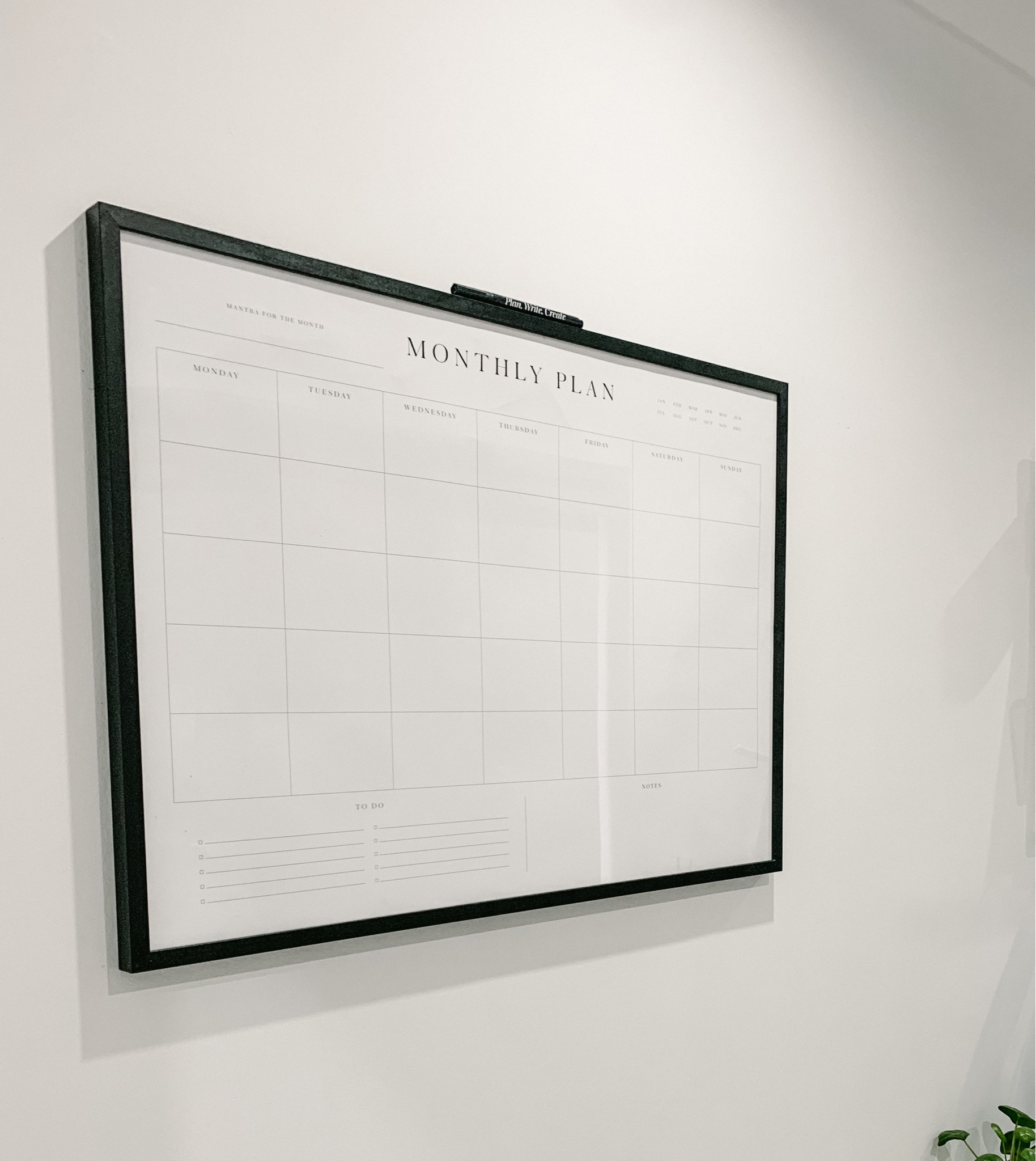 Office. Home Office. Work from home. Organized home. Organized office. Monthly planner. Desenio frame. Wall art.

#LTKhome #LTKeurope #LTKfindsunder50
