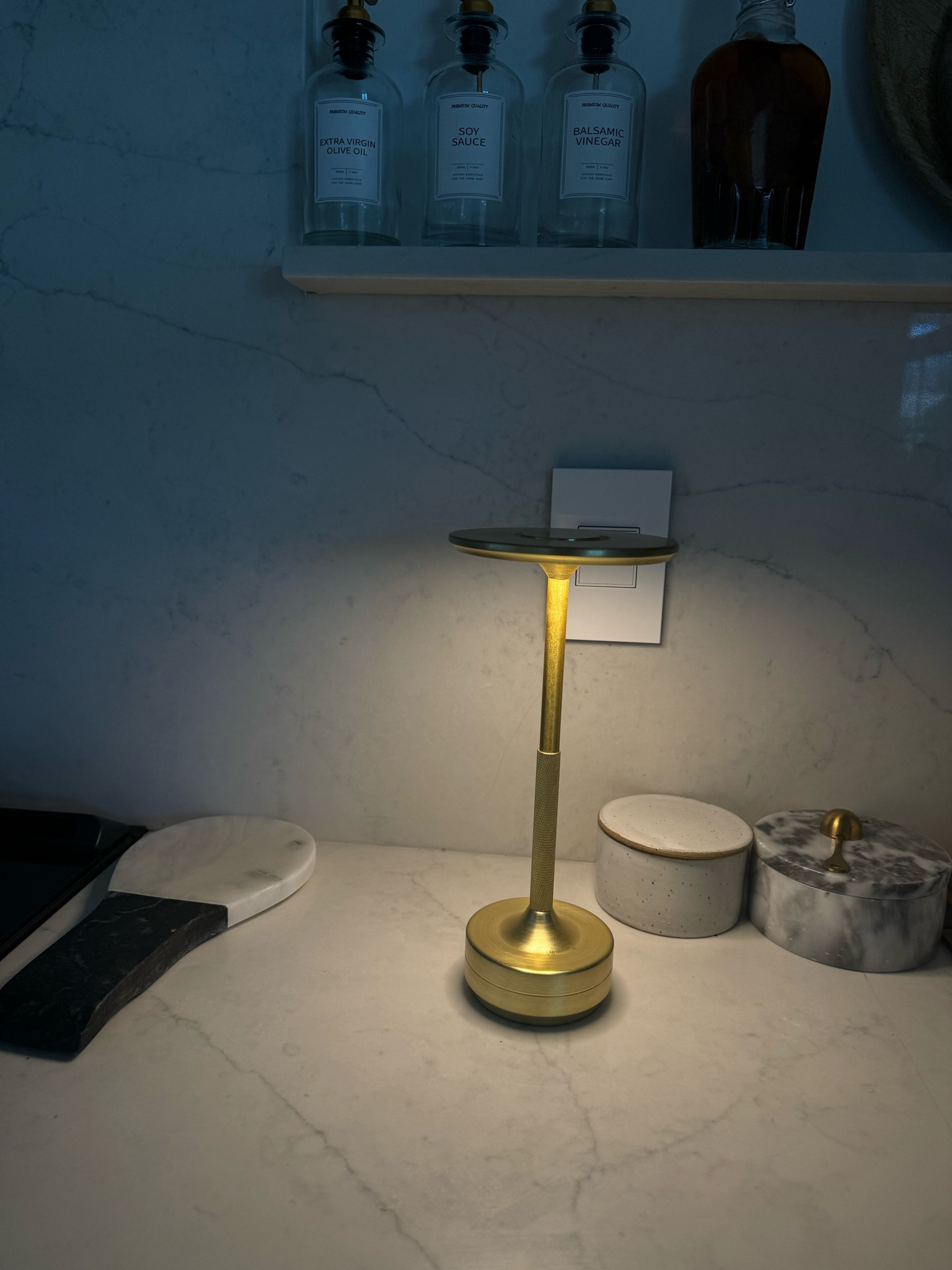 Set the mood. Lamp o’clock