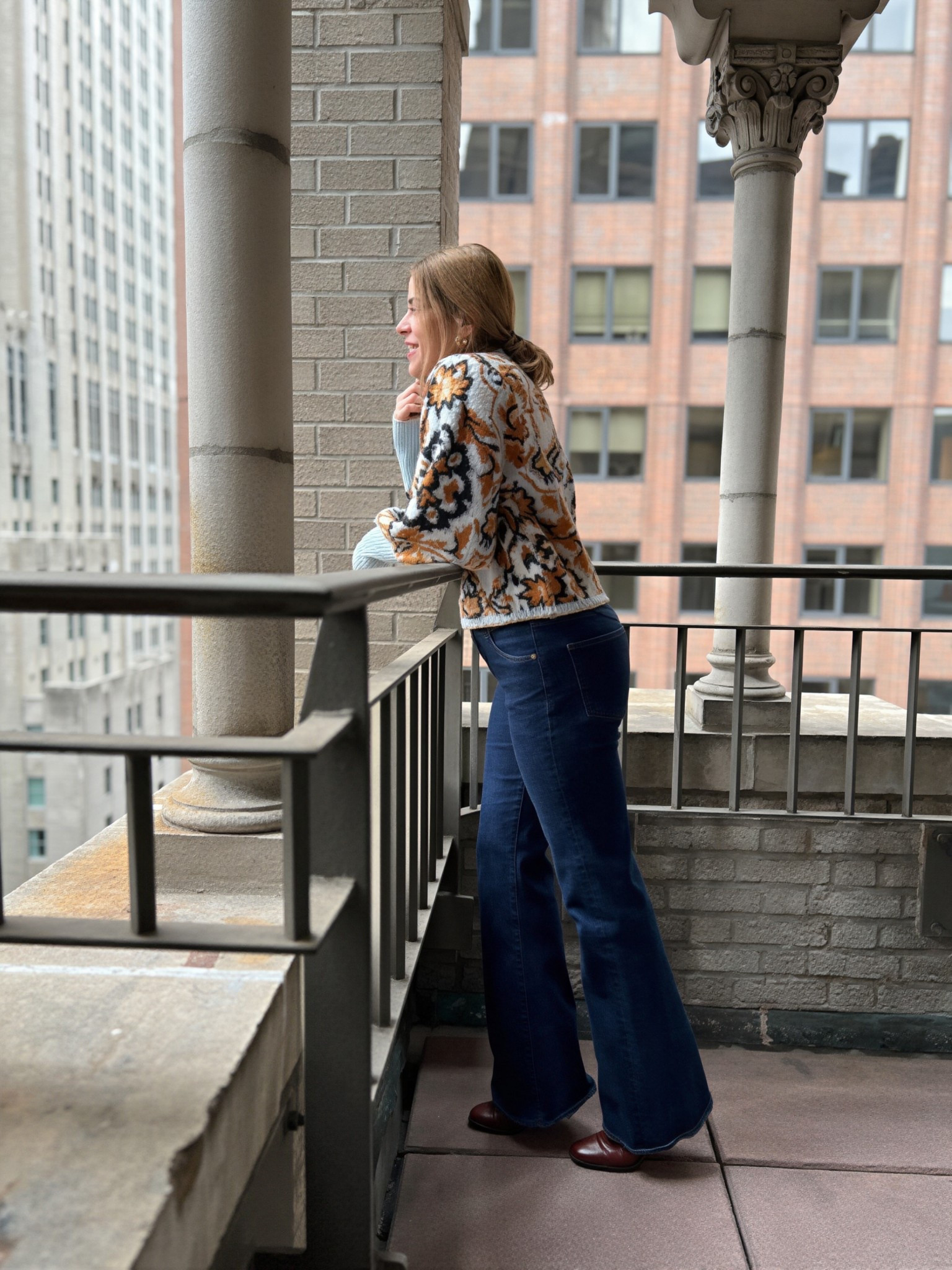 I’ve said it before and I’ll keep saying it — NYC is my happy place, full stop. There’s a magic here that resets me every single time. Huge thank you to @thebenjaminsonesta for hosting me in the most beautiful suite with a balcony that honestly felt unreal. Wore my favorite flares and coziest floral knit because when the city is your backdrop, you dress accordingly. ✨🗽​​​​​​​​​​​​​​​​

#LTKstorytime #LTKootd #LTKdayinmylife