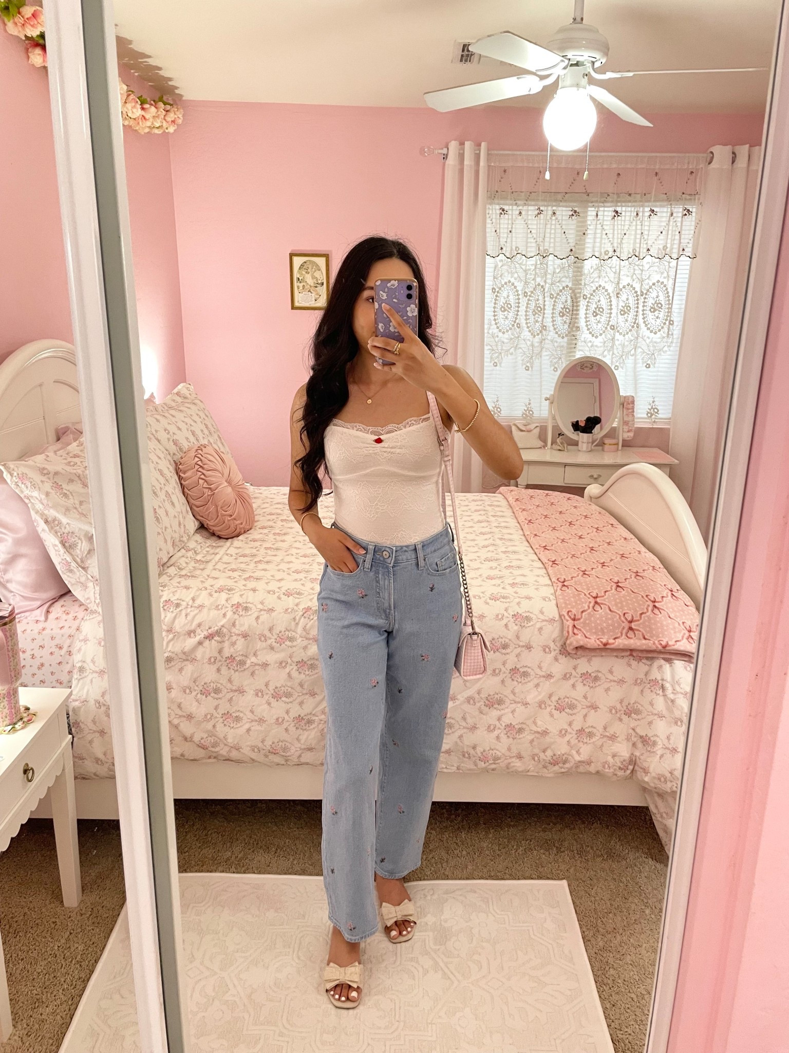 These jeans from Old Navy are my favorite. They fit true to size and I love the embroidery rose detail on them! 🌹🤍🫶🏻

#jeans #oldnavy #summer #outfit #widelegjeans #girlystyle #femininestyle #summeroutfit


#LTKSaleAlert #LTKSeasonal #LTKSummerEdit