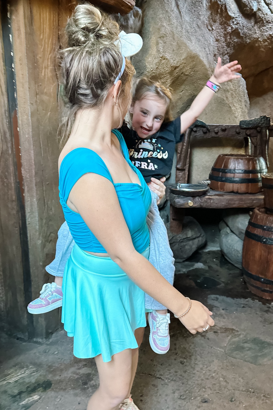 Cinderella inspired outfit/magic Kingdom outfits/Disney Park outfit


#LTKStyleTip #LTKActive #LTKHoliday