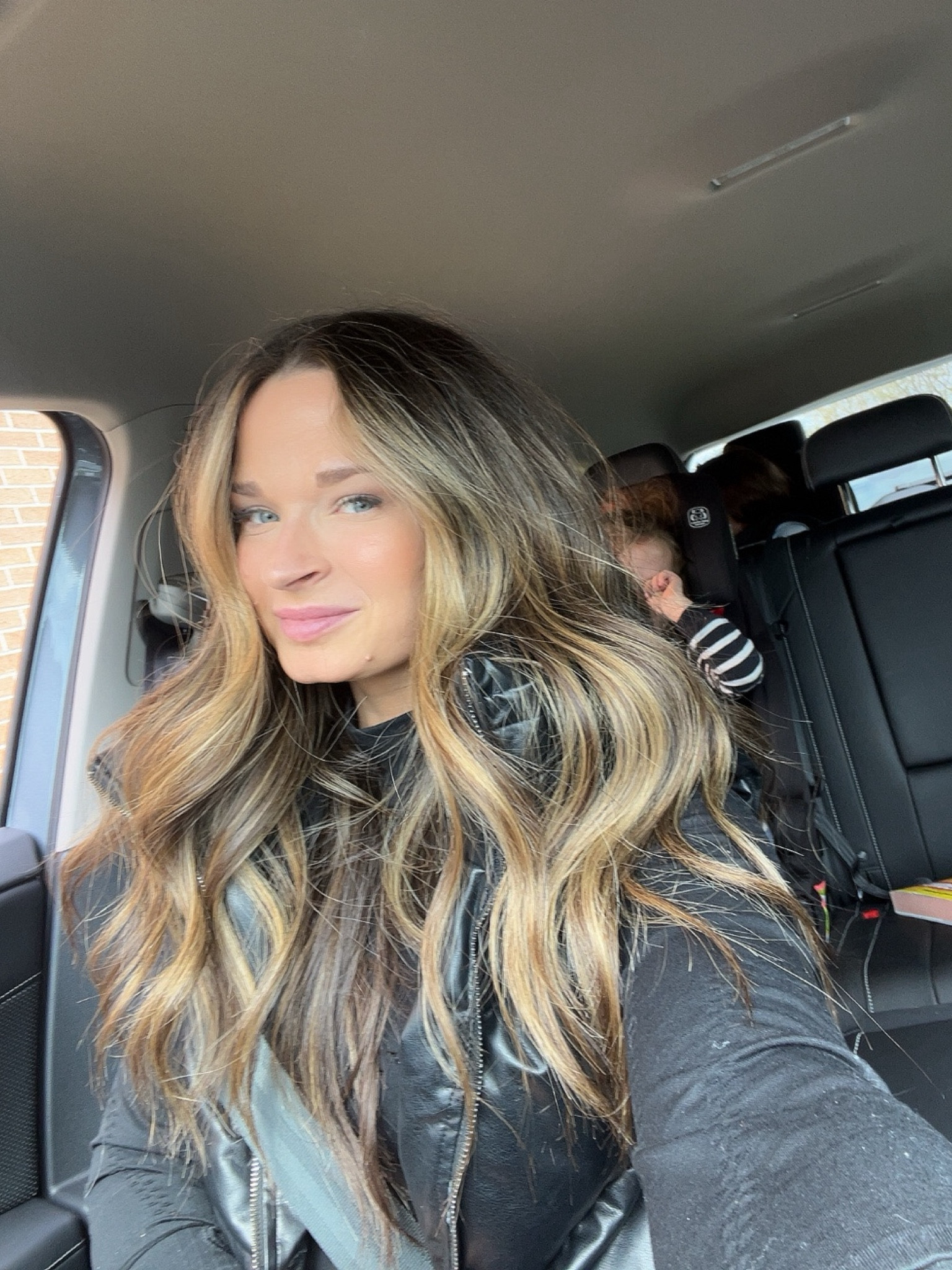 My favorite hair tools/products 💕 most important tool is @jamienew if you’re in the burgh. #hair 